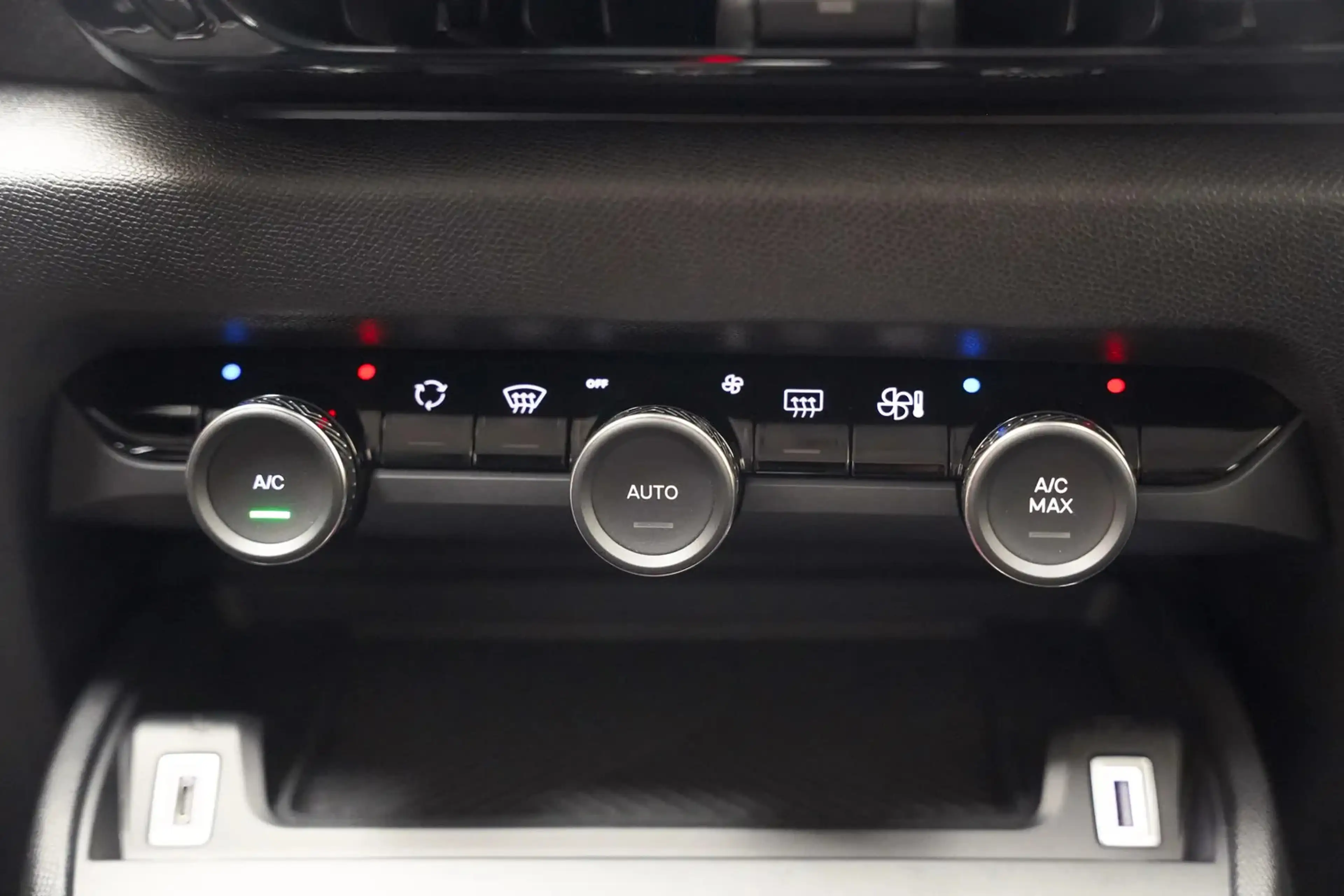 Citroen E-C4 Electric You 50kWh 3-fase [ LED Navi Camera Climate ] — photo 8