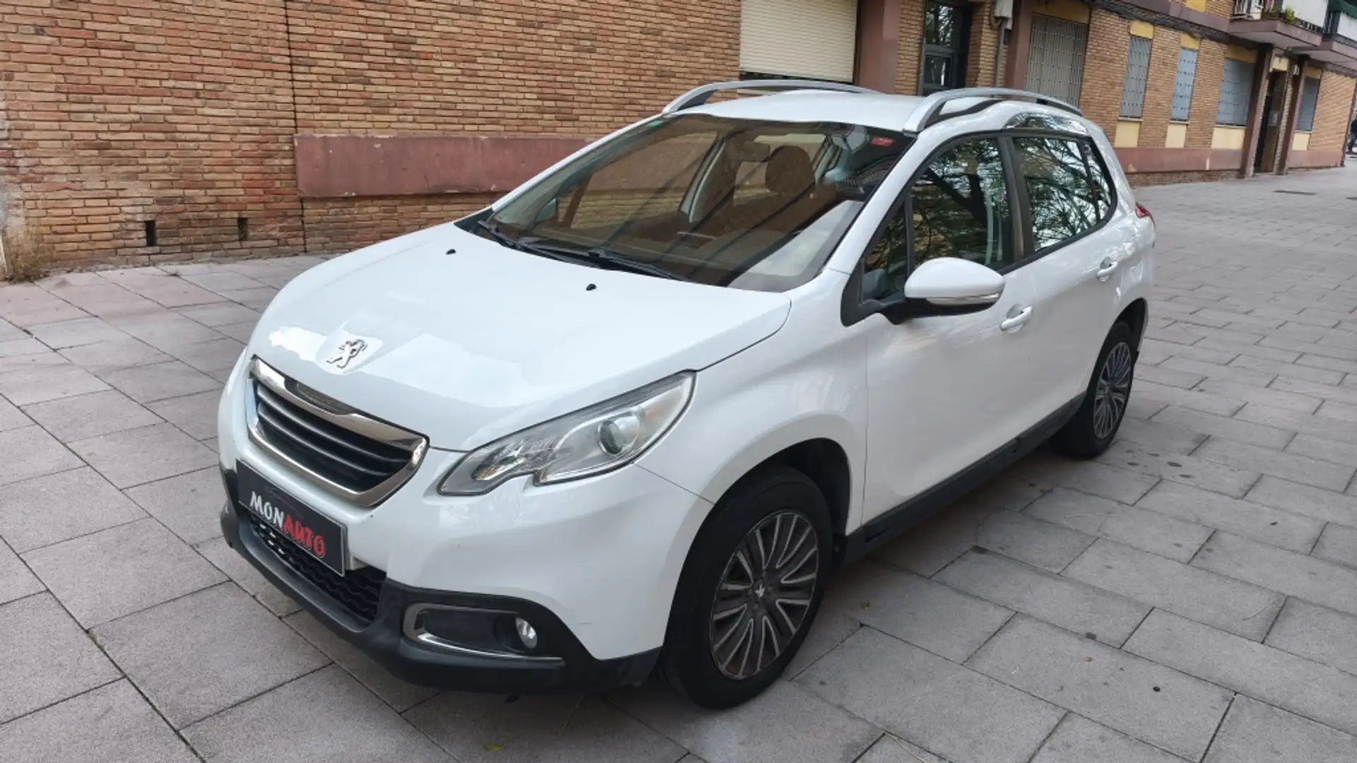 Peugeot 2008 1.6 BlueHDI Allure 100 Blanco - 1