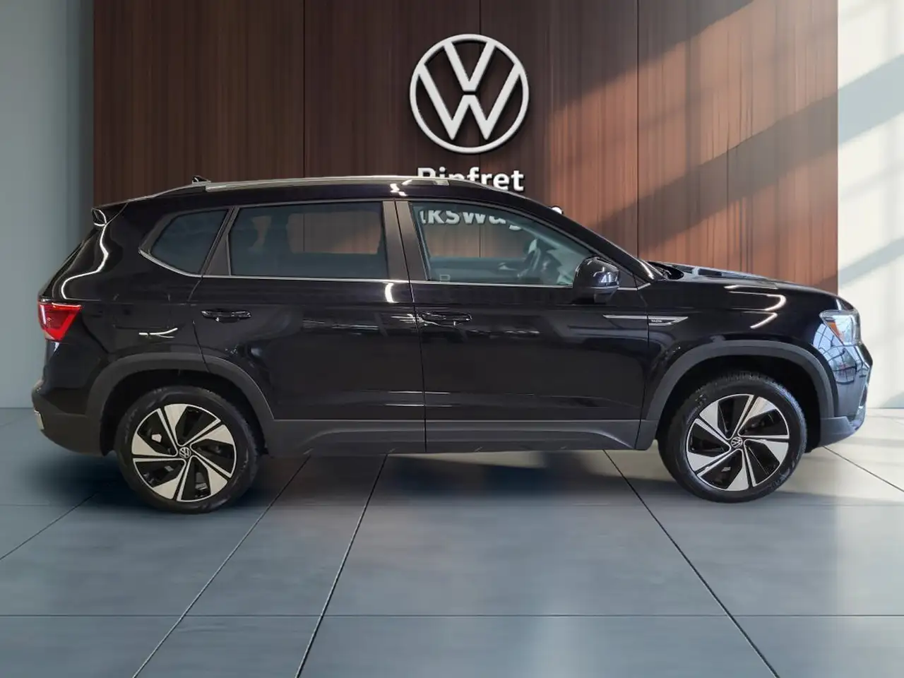 Volkswagen Taos снимка Volkswagen Taos