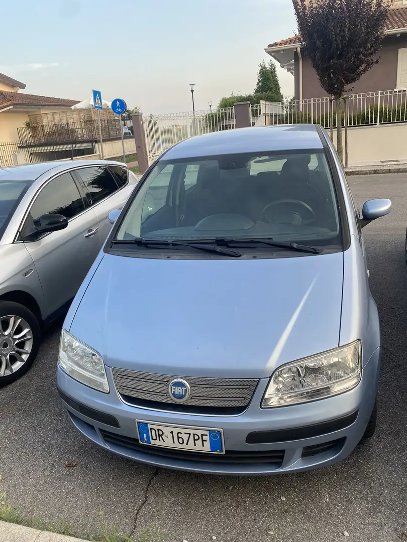 Fiat Idea 1.3 mjt 16v Black Label - 2