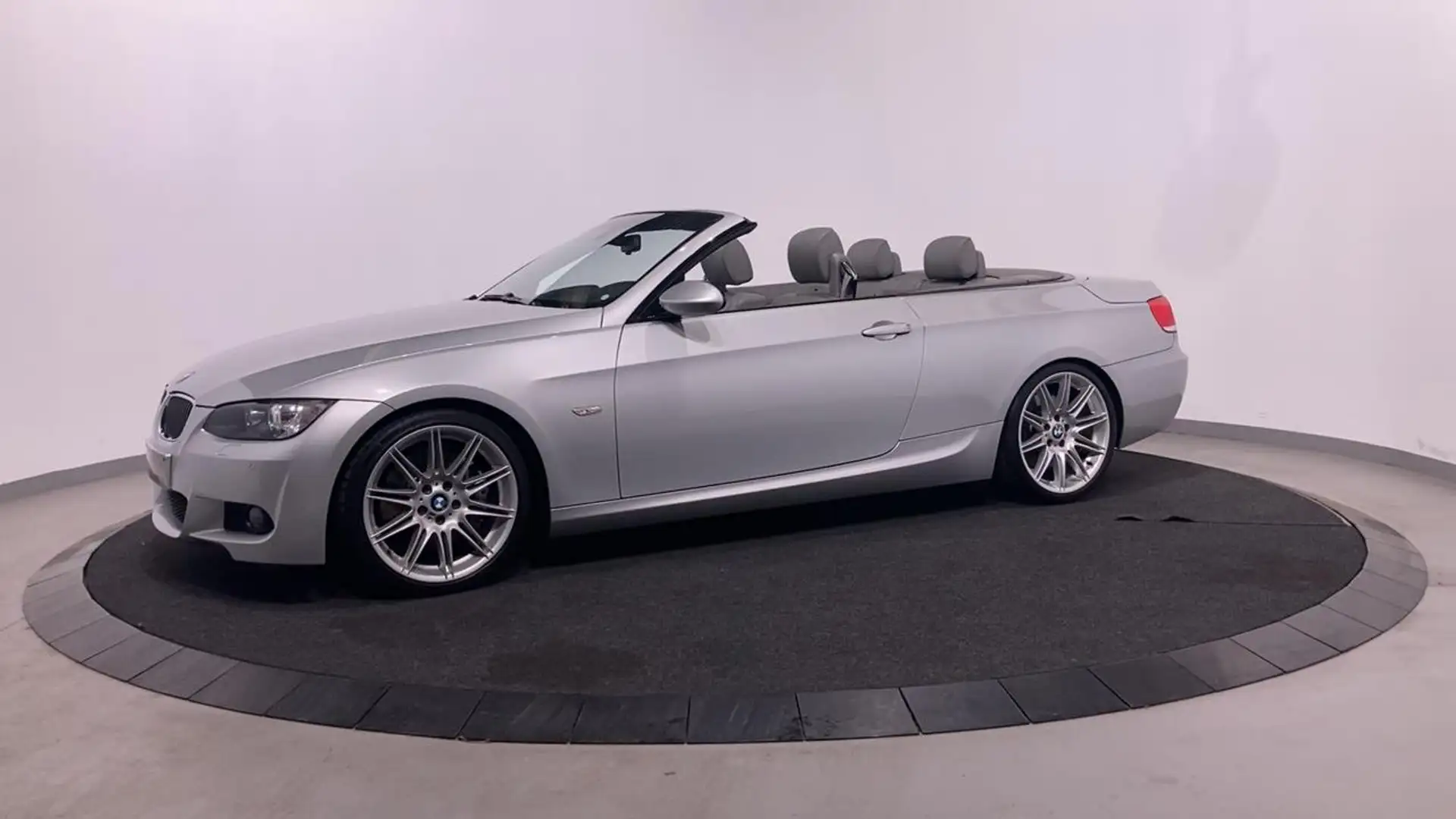 BMW 330 330D Cabrio/Navi/Sensoren voor en achter Grigio - 2