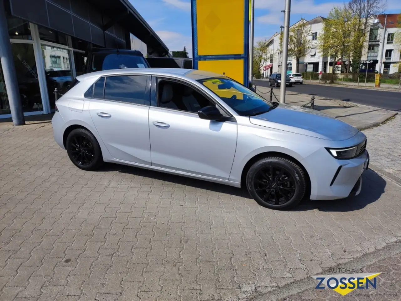 Opel Astra Elegance+AHK-abnehmbar+Navi+LED Apple CarPlay, миниатюра 3
