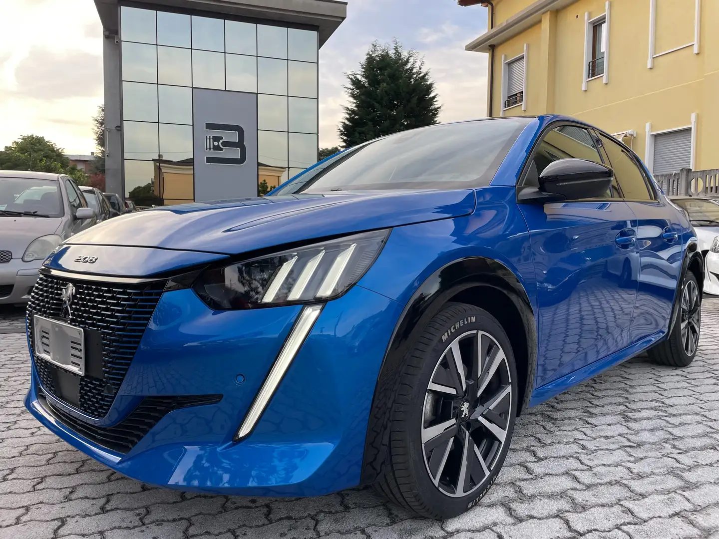 Peugeot 208 208 1.2 puretech GT Line CINGHIA NUOVA !!!!! Bleu - 1