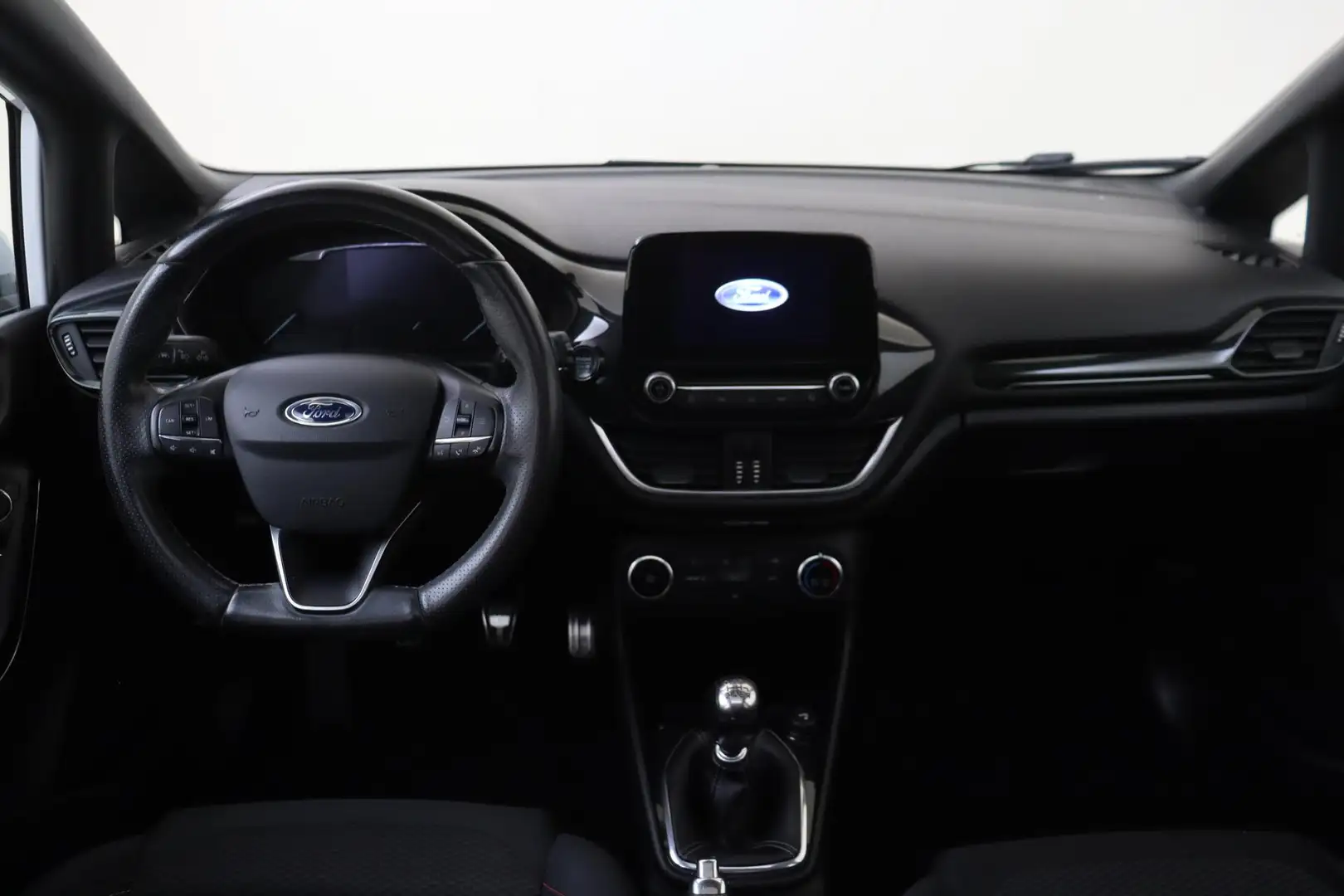 Ford Fiesta 1.0 EcoBoost ST-Line | Panorama dak | 18 inch | Pr Wit - 2