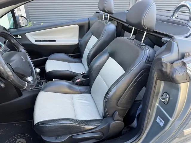 Peugeot 207 view 9