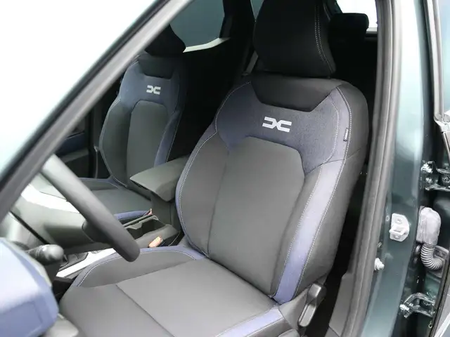 Dacia Duster view 17