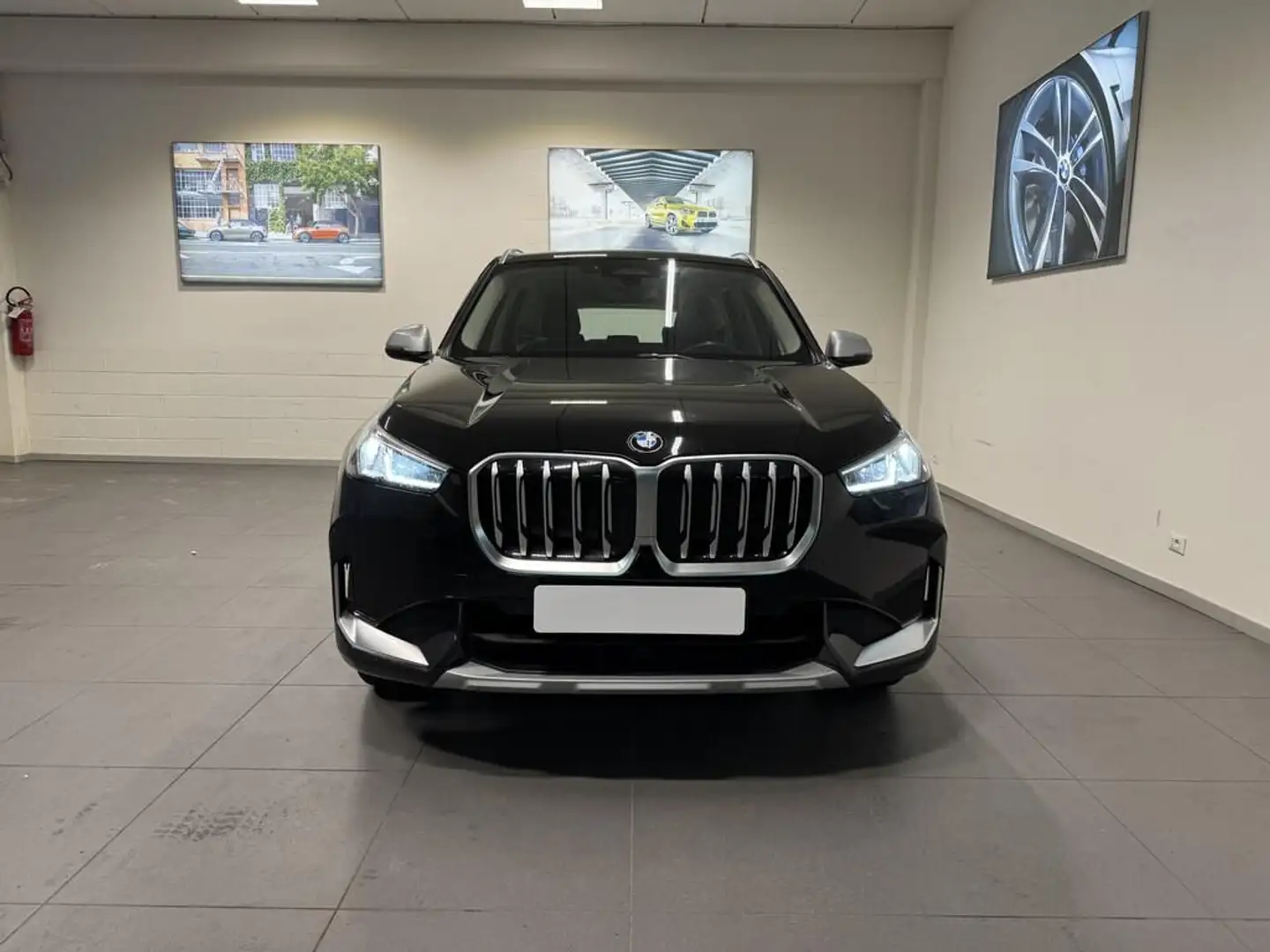 BMW X1 sdrive18d X-Line auto Zwart - 1