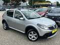 Dacia Sandero Stepway 1.6*Klima*TÜV+Service NEU Silber - thumbnail 2