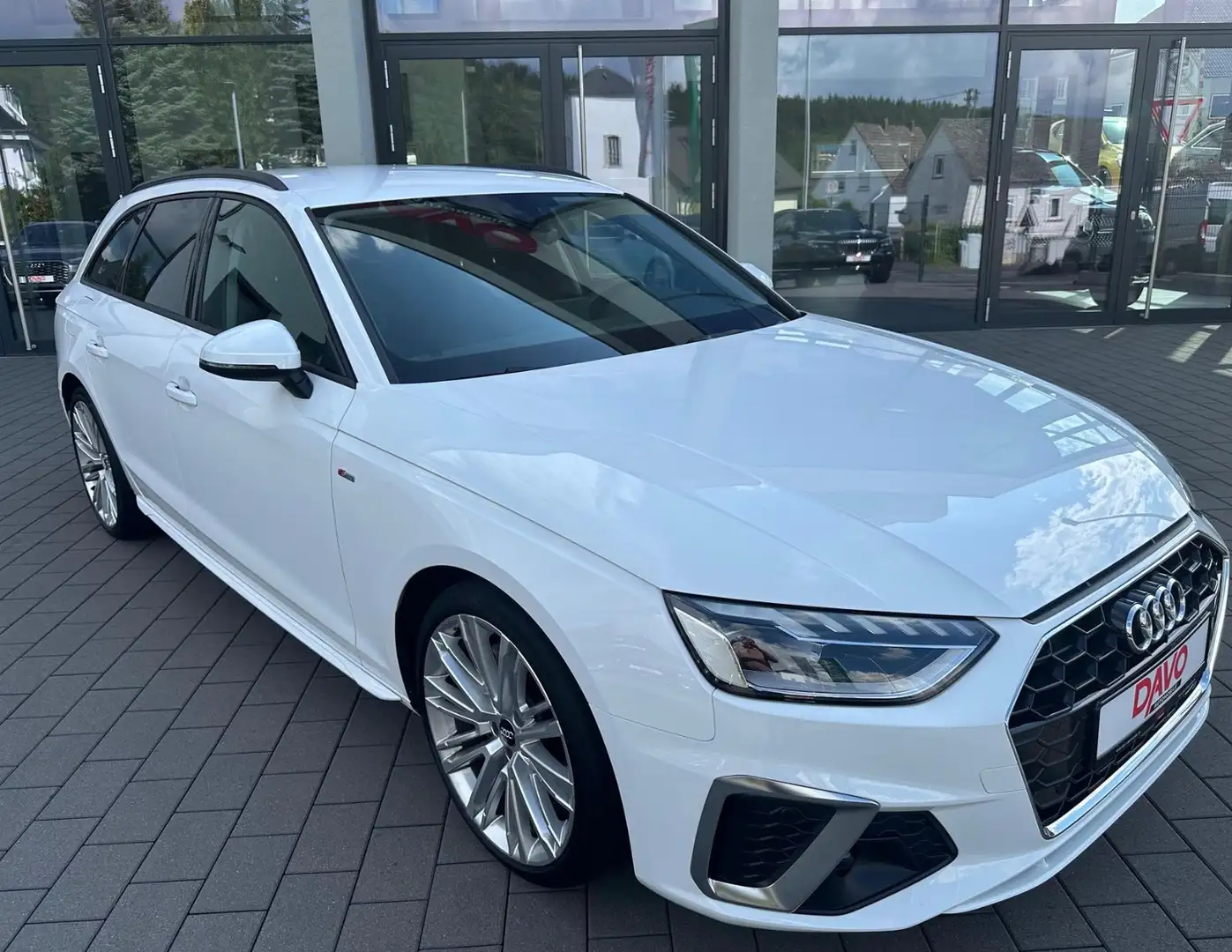 Audi A4 Avant 40 TDI S-tronic 2x S line/Matrix/AHK Weiß - 2