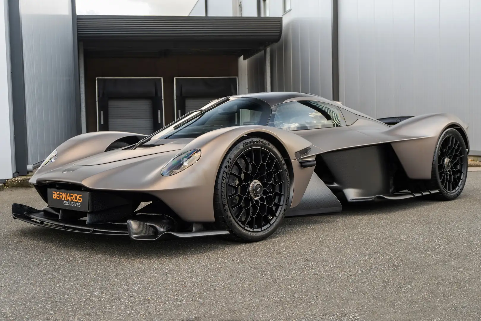 Aston Martin Valkyrie Satin Arizona Bronze - 1 of 150 - 5 Year Warranty Gri - 2