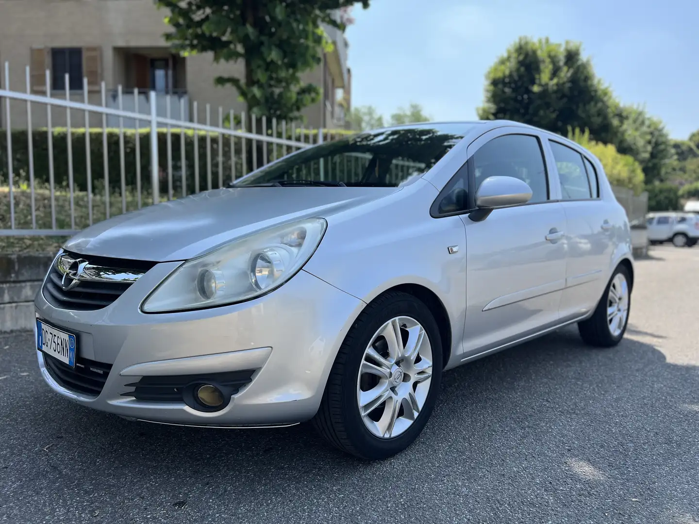 Opel Corsa 5p 1.2 Euro 4 adatta a neopatentati Argent - 1