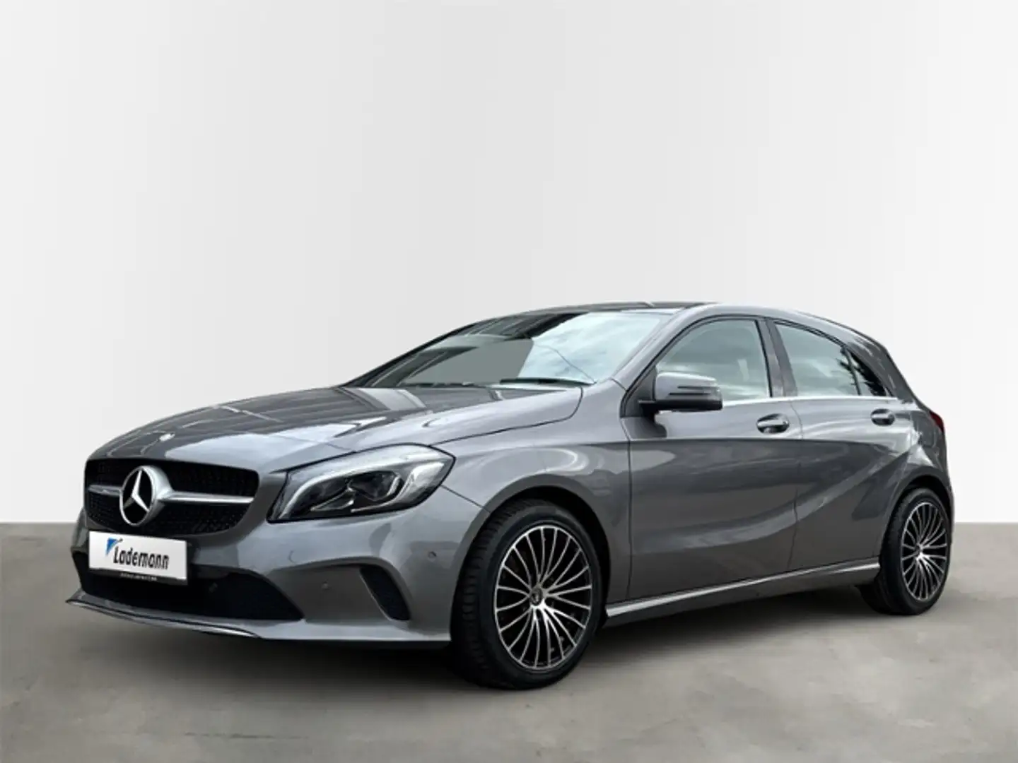 Mercedes-Benz A 200 Urban LED+KLIMAANLAGE+GRA+PDC+SITZHEIZUNG+ Gris - 2