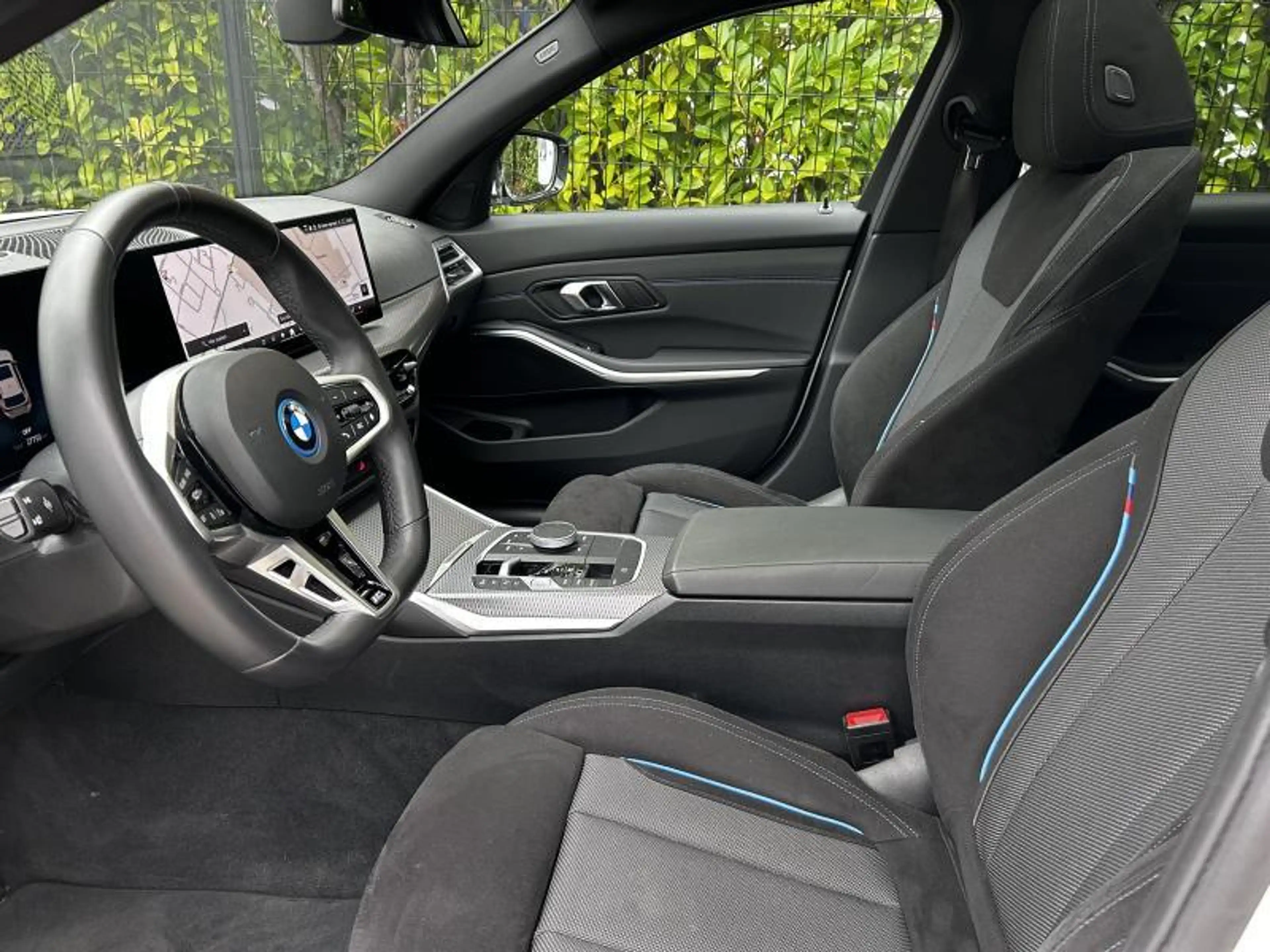 BMW 330 Touring — photo 5