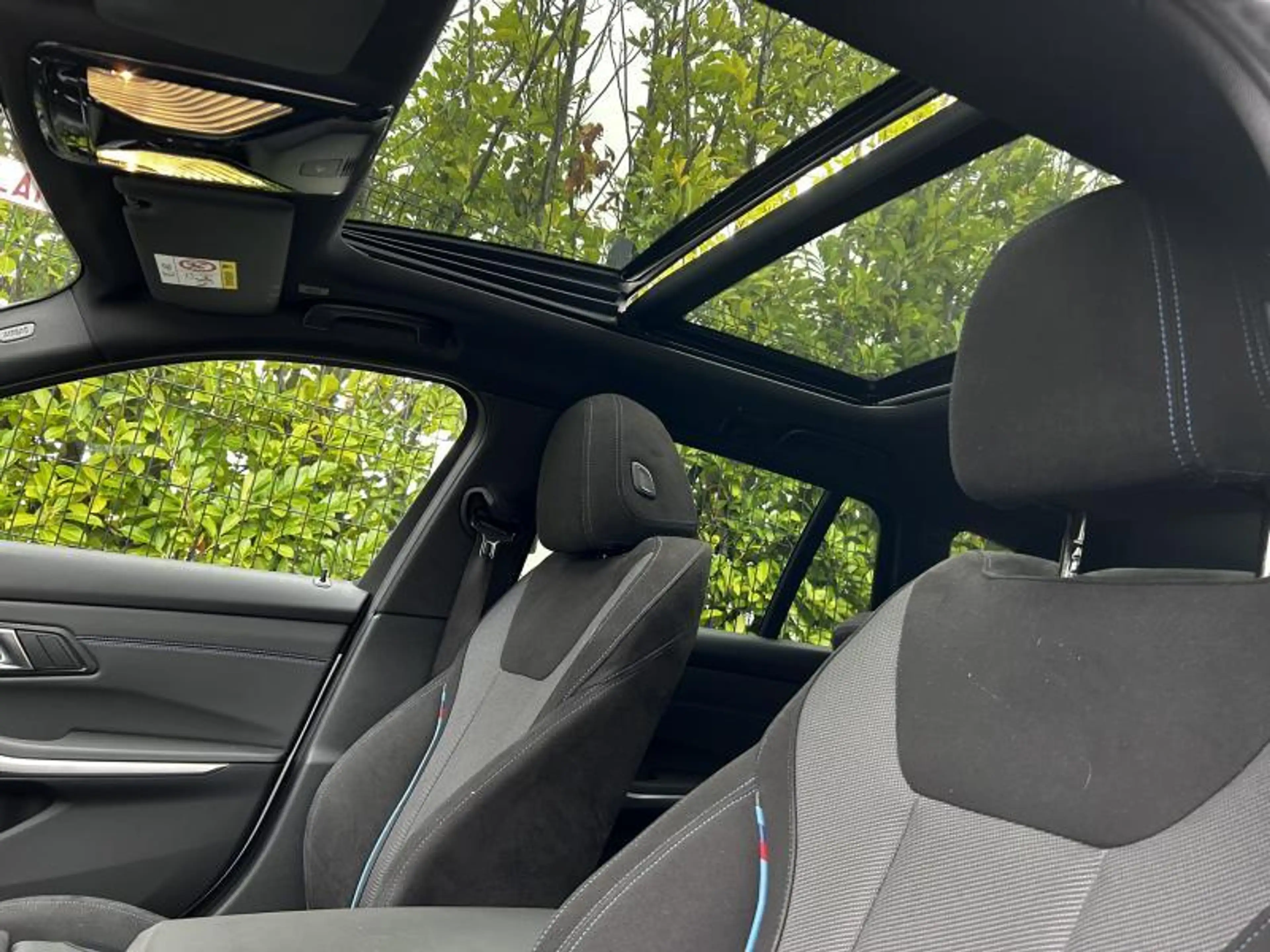 BMW 330 Touring — photo 7