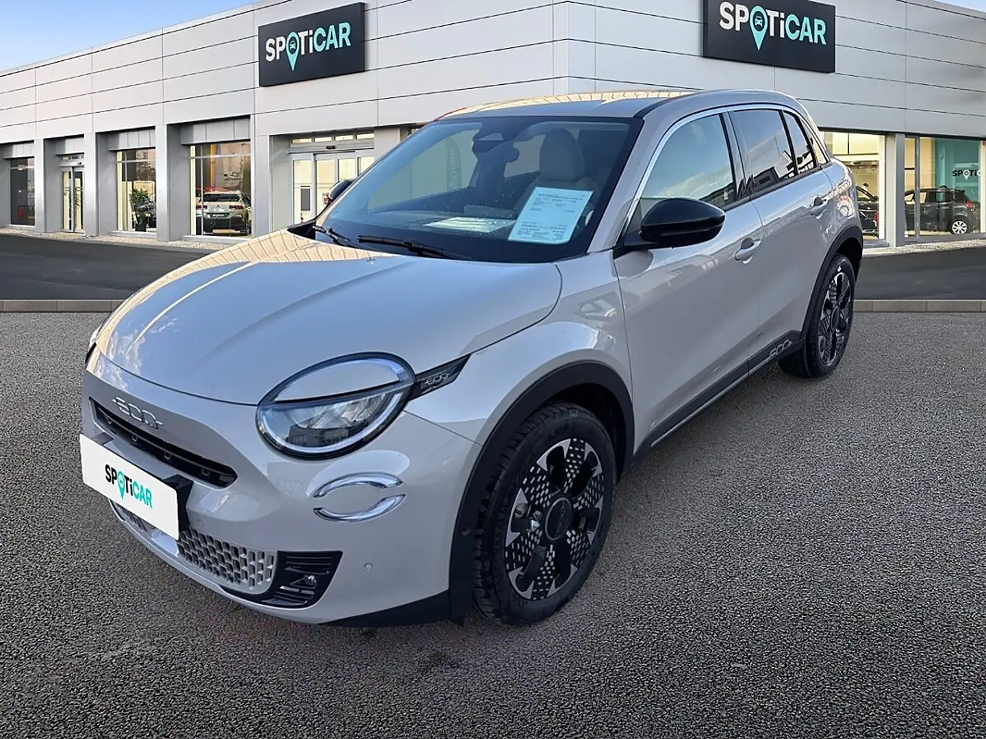 Fiat 600 Hybrid mHEV 110 6-Gang eDCT La Prima Grau - 1