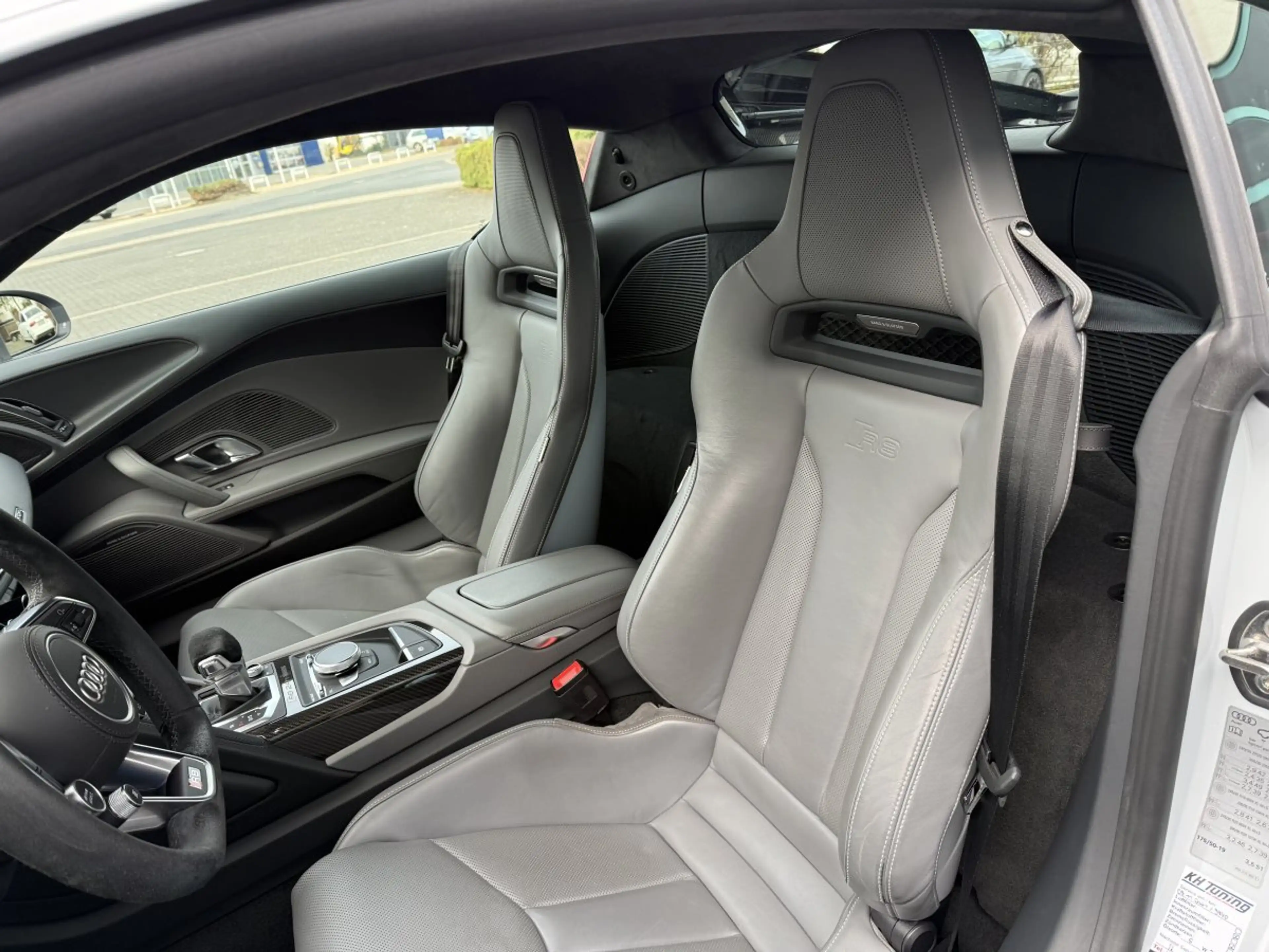 Audi R8 V10 24H Edition Nr. 2 von 24 — photo 10