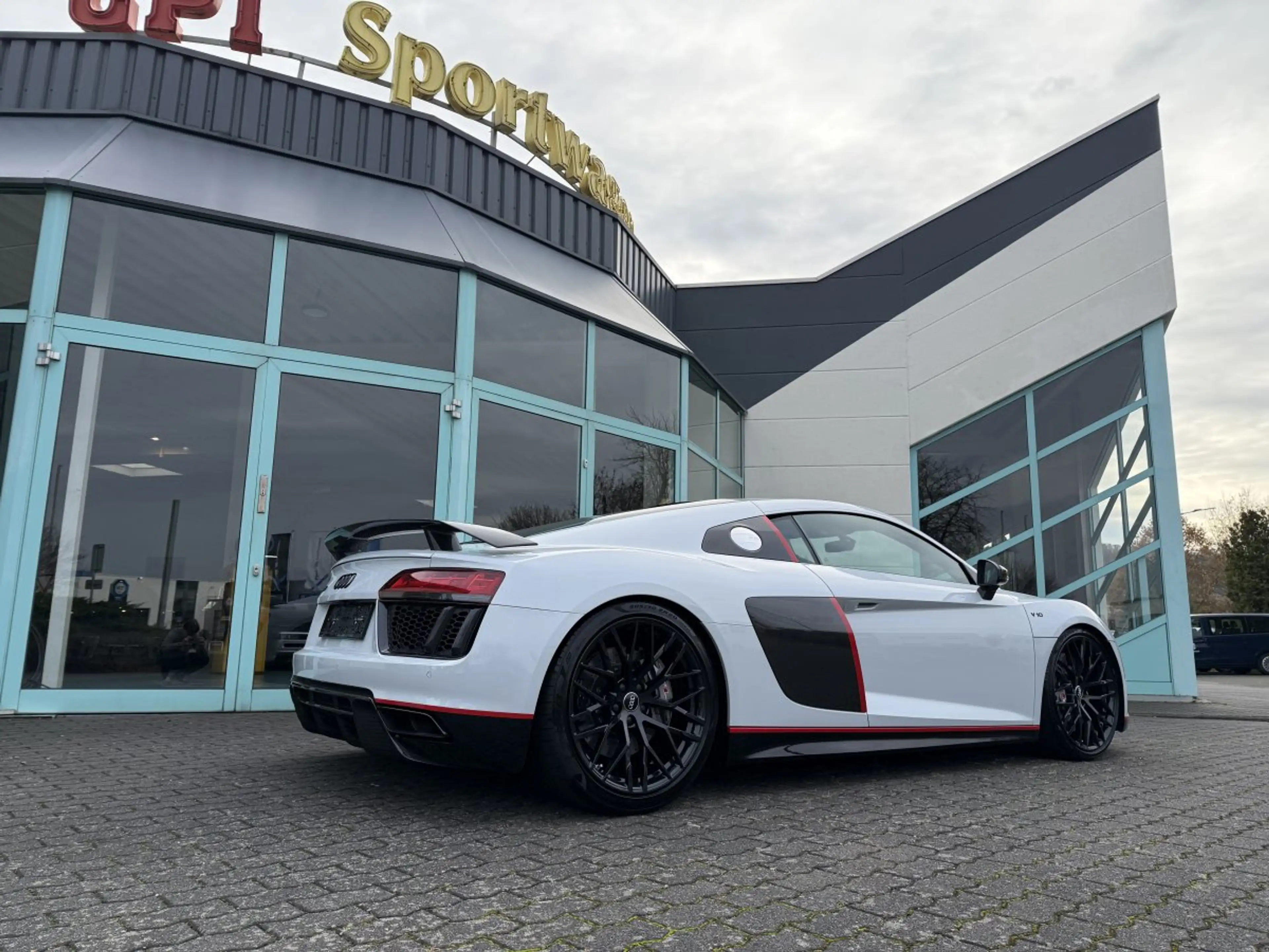Audi R8 V10 24H Edition Nr. 2 von 24 — photo 7
