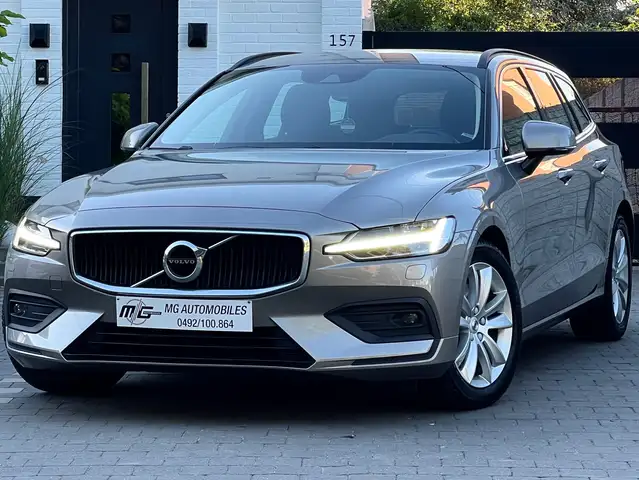 Volvo V60 2.0  - FACE LIFT- HYBRIDE ESSENCE - TVA -  CAMERA - CUIR - NAVI - JANTES - COOCKPIT