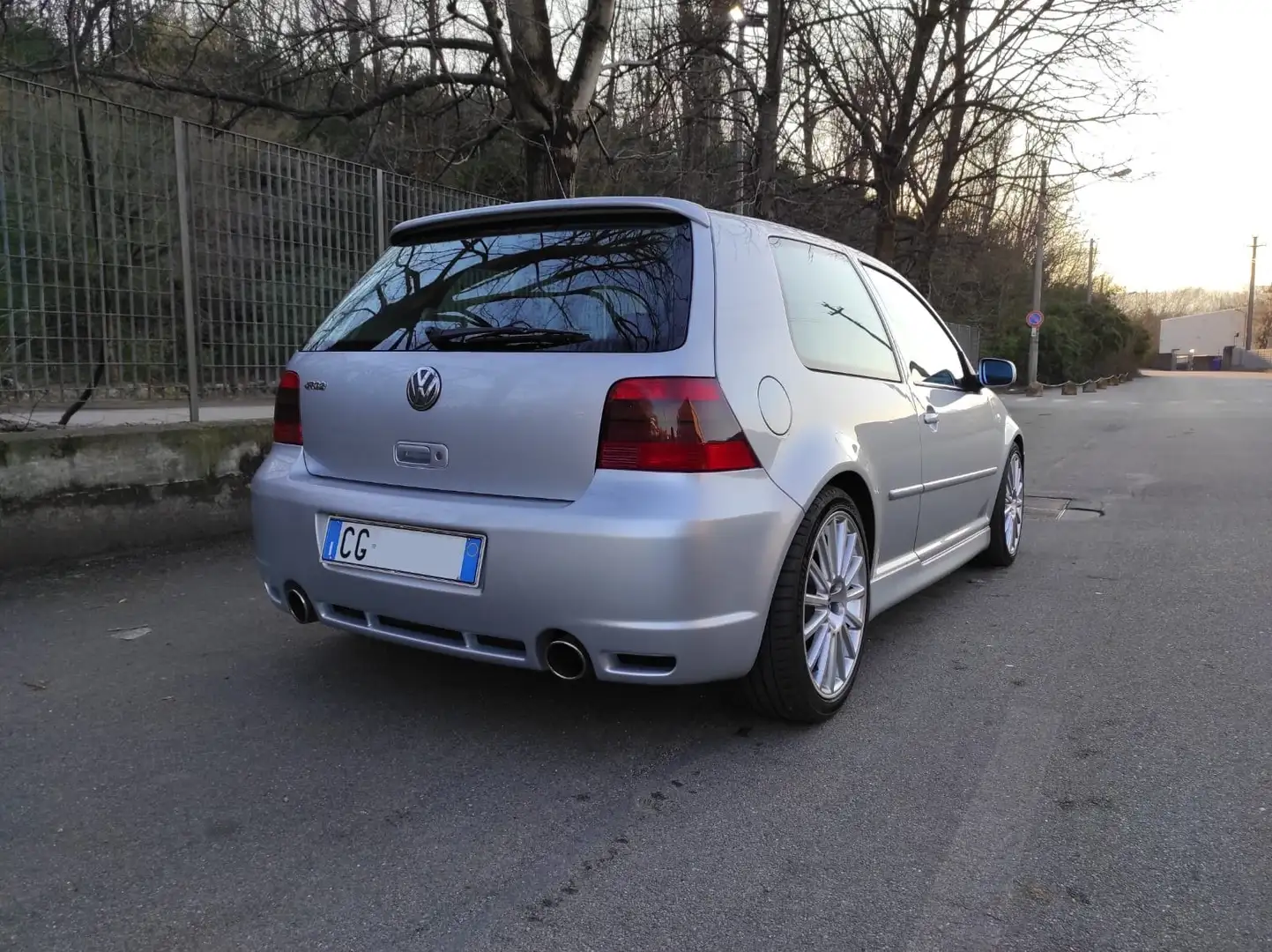 Volkswagen Golf R Golf IV R32 manuale ASI Italiana Grigio - 2