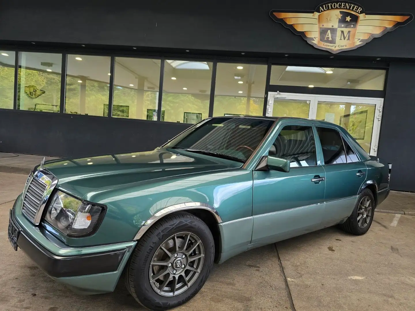 Mercedes-Benz E 200 200E W124 STANDHEIZUNG/SSD/MALACHIT/LM-OZ Verde - 1