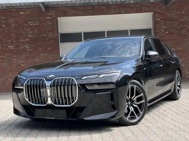 Bmw 740 xDrive M Paket Pano B&W SoftClose
