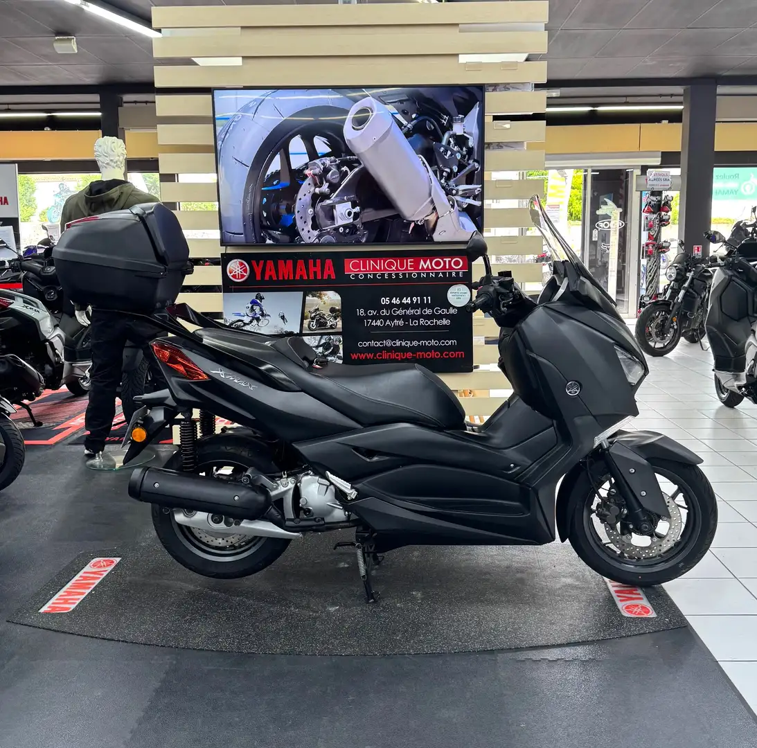 Yamaha X-Max 125 Gris - 1