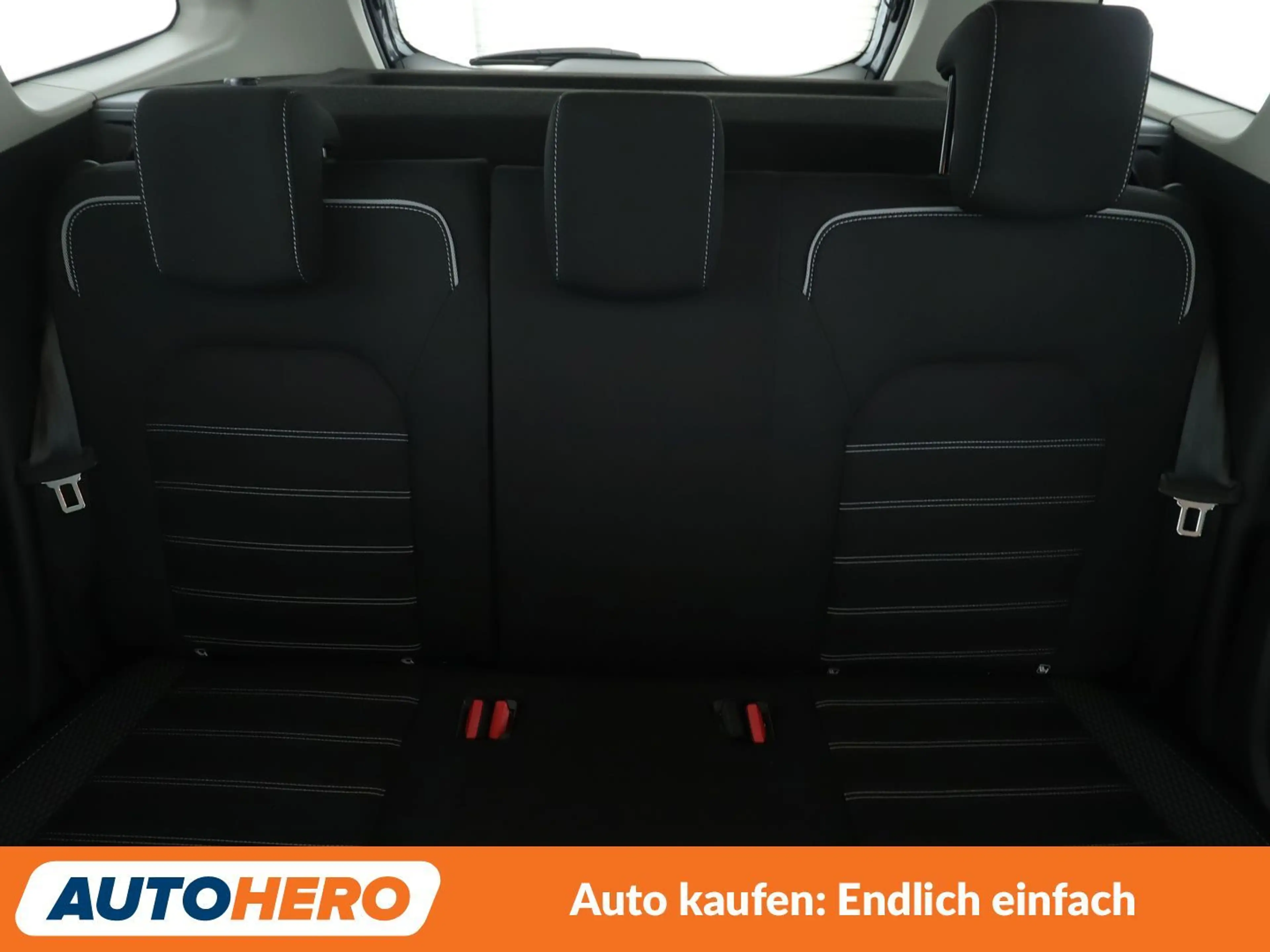 Dacia Duster 1.3 TCe Prestige *NAVI*CAM*TEMPO*ALU*KLIMA* — photo 9