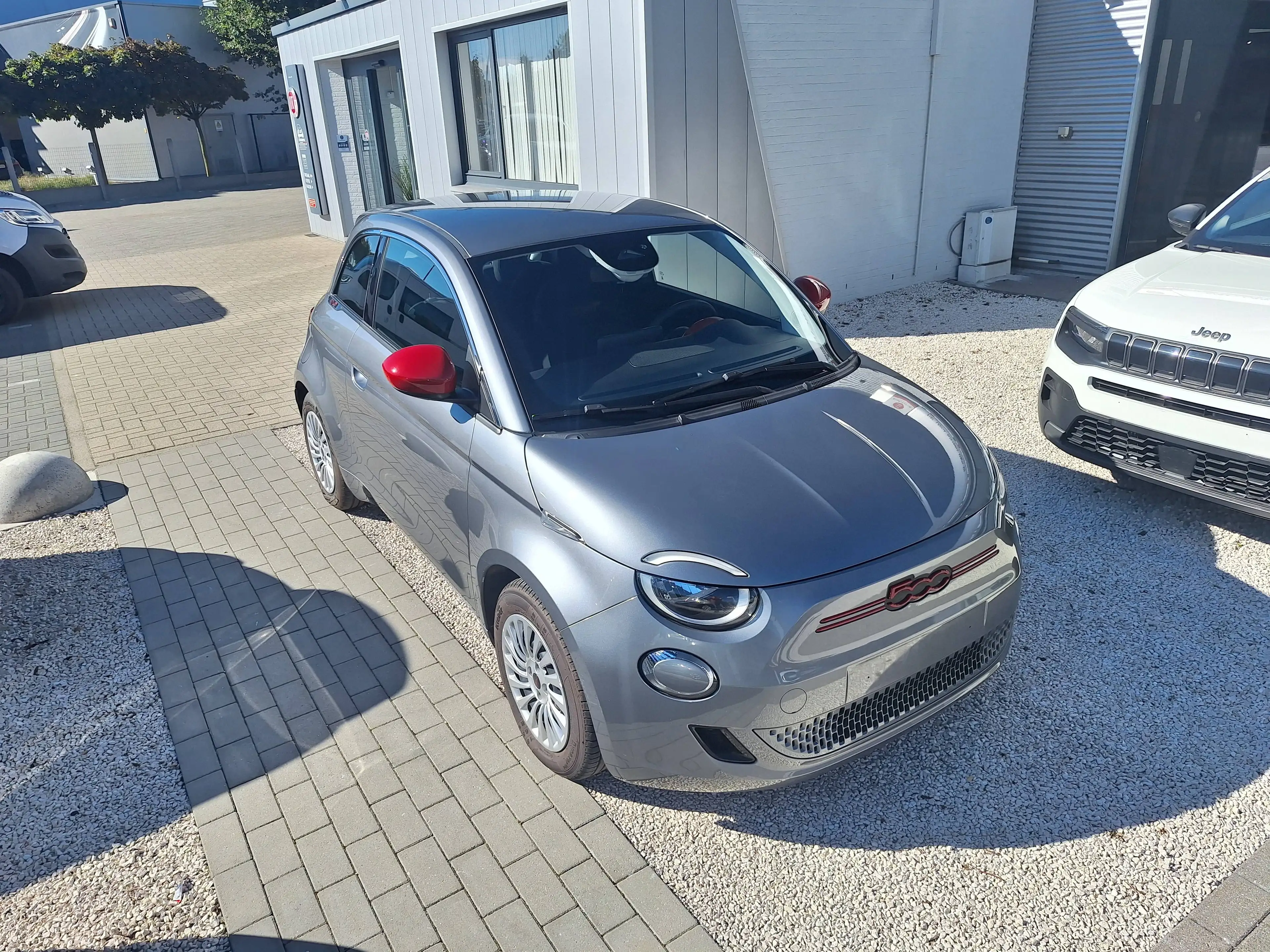 Fiat 500 e-500 24 kWh Red Red — photo 4