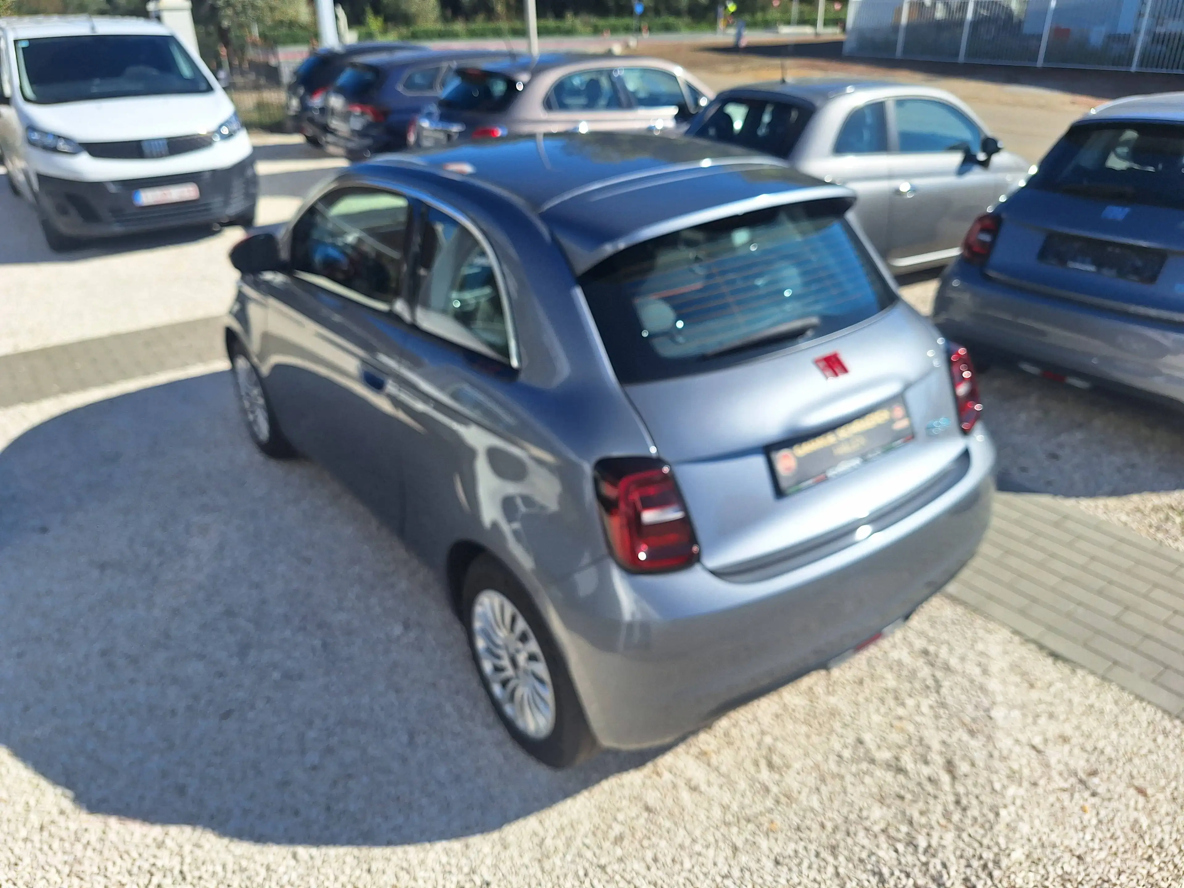 Fiat 500 e-500 24 kWh Red Red — photo 14