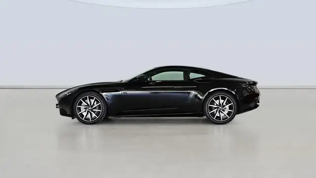 Aston Martin DB11 view 3