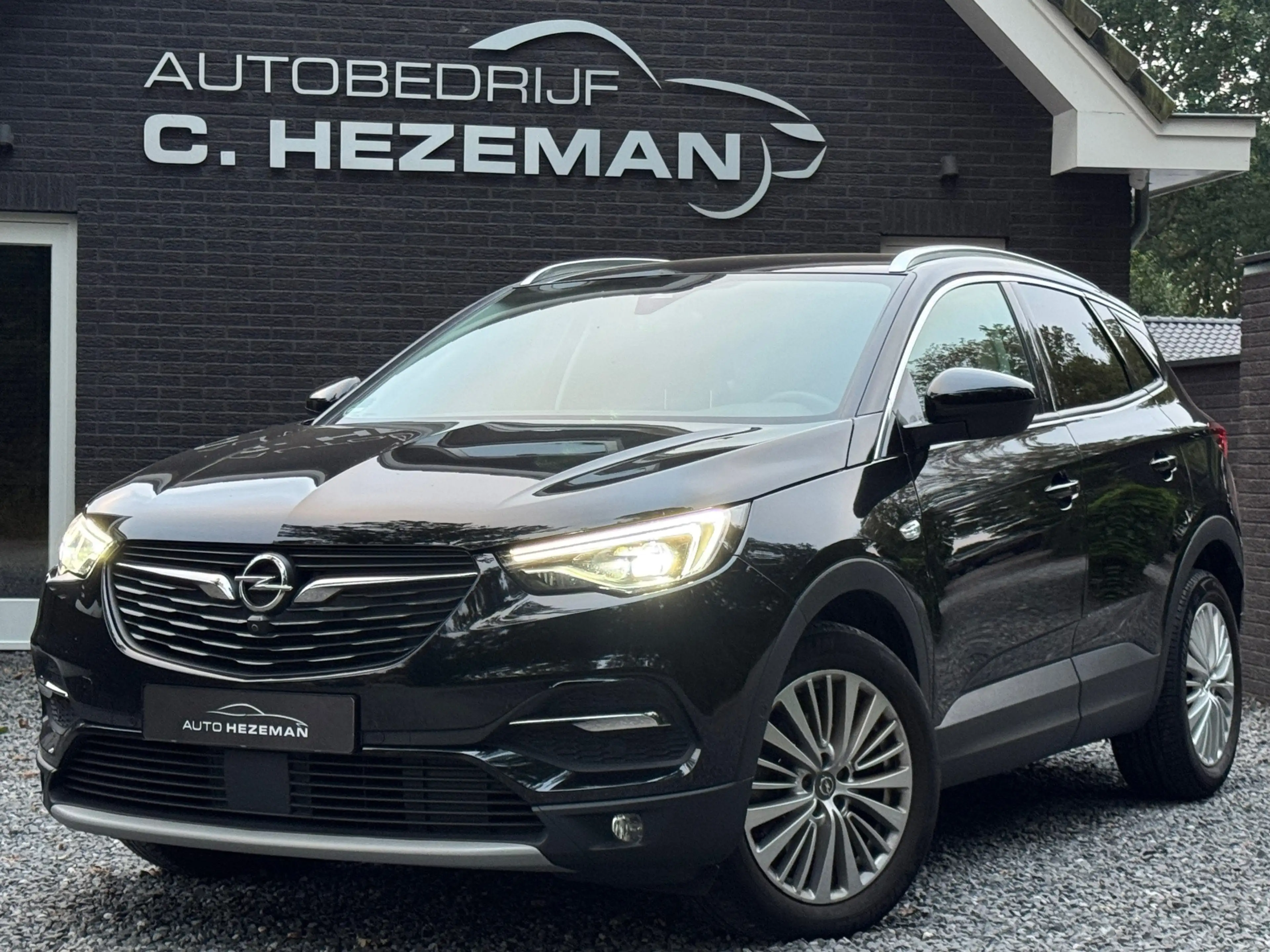 Opel Grandland X 1.6 180PK Turbo Business Executive 1E EIGENAAR DEA