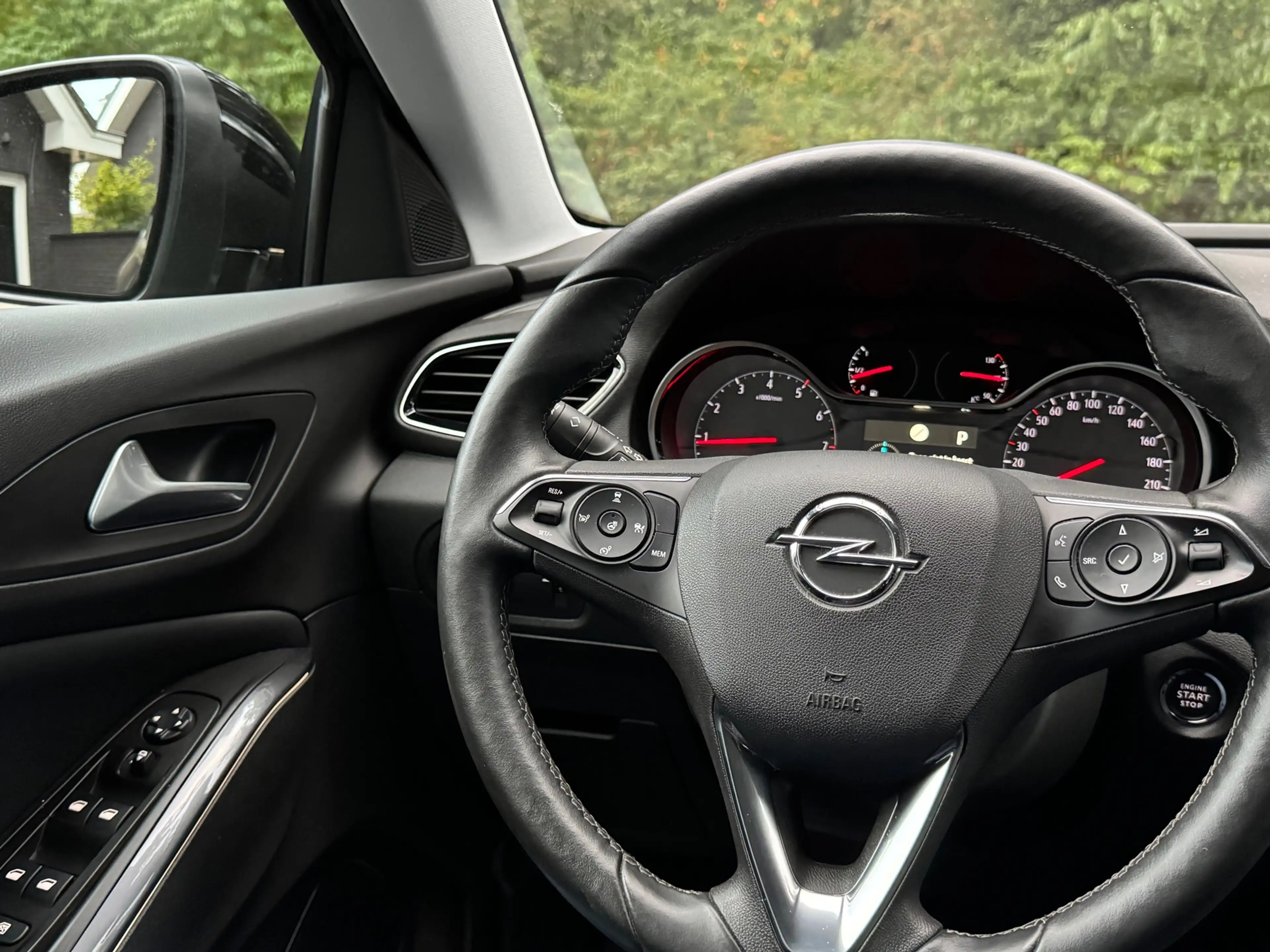 Opel Grandland X 1.6 180PK Turbo Business Executive 1E EIGENAAR DEA — photo 24