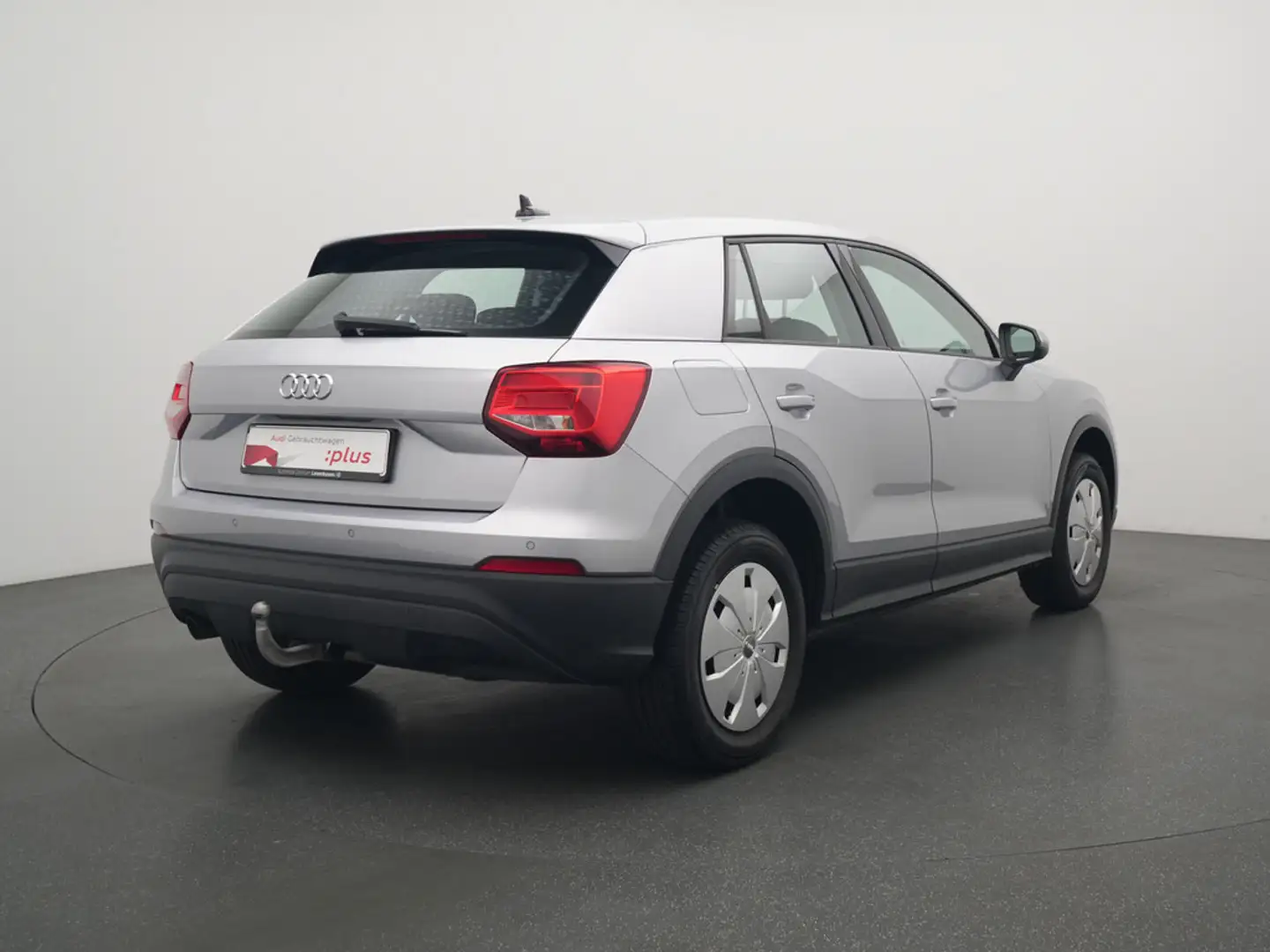 Audi Q2 NAVI AHK SHZ PDC KLIMA Silber - 2