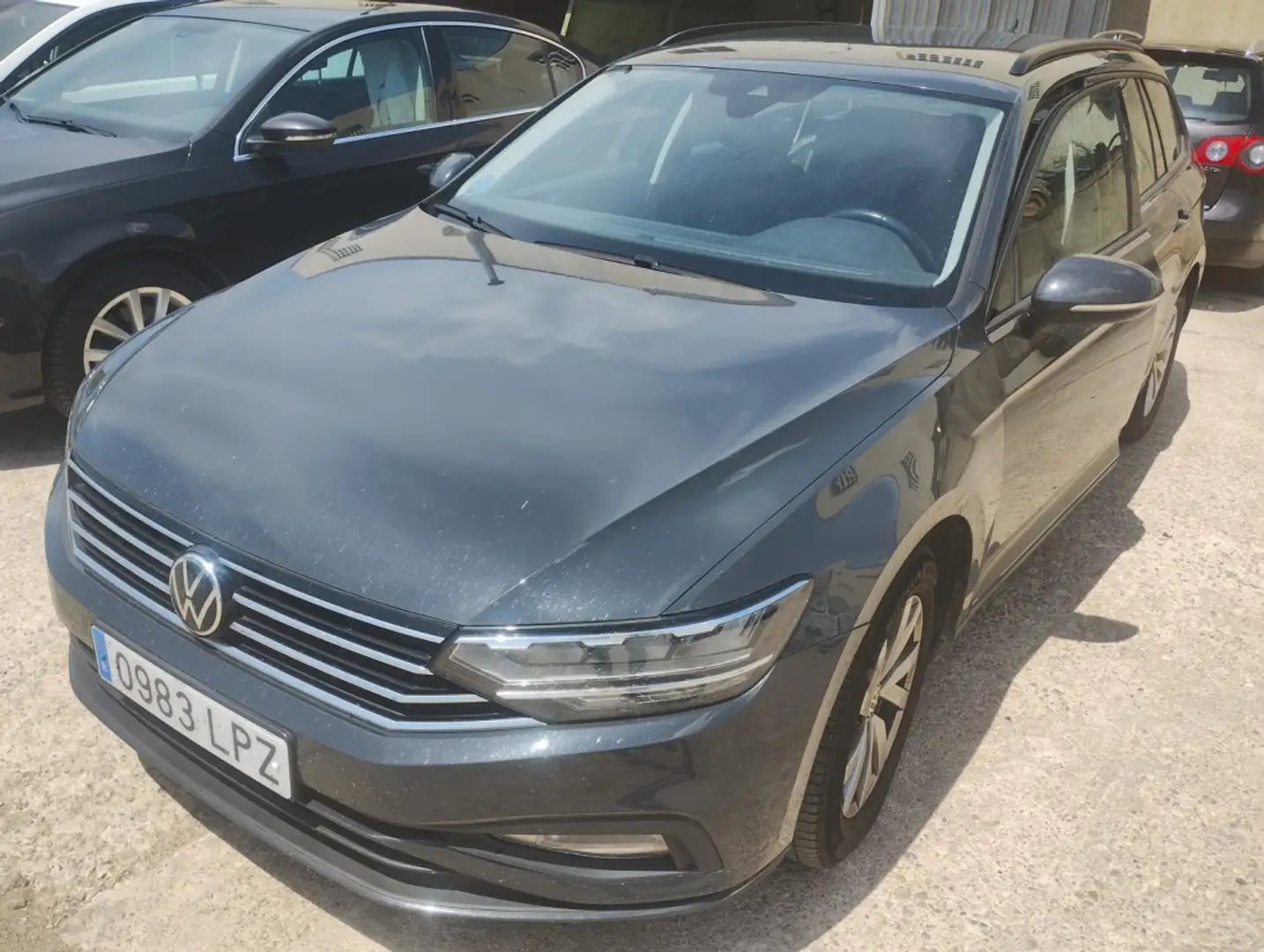 Volkswagen Passat Variant 2.0TDI EVO 110kW Grijs - 1