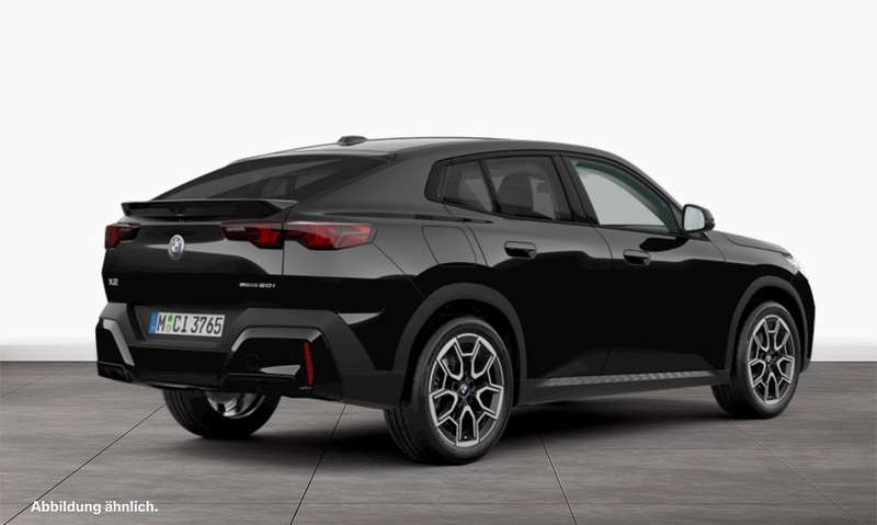 BMW X2 sDrive20i — photo 2