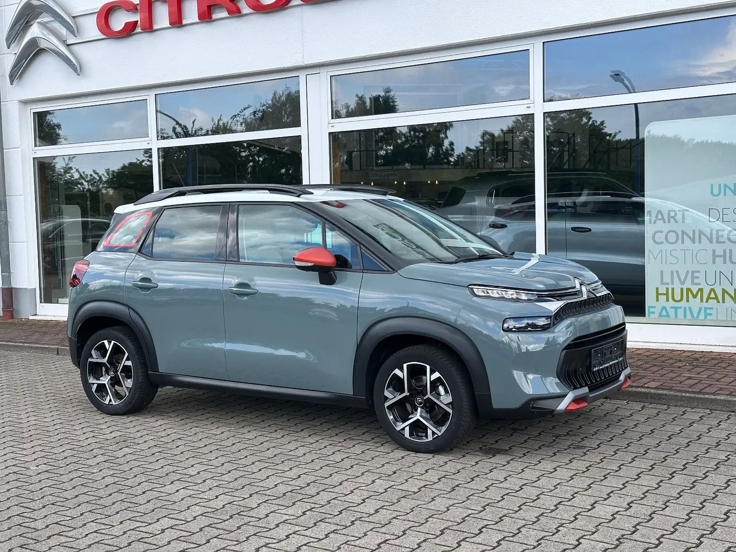 Citroen C3 Aircross PT110 ShinePack | Nav - RCam - Keyl. Grau - 1