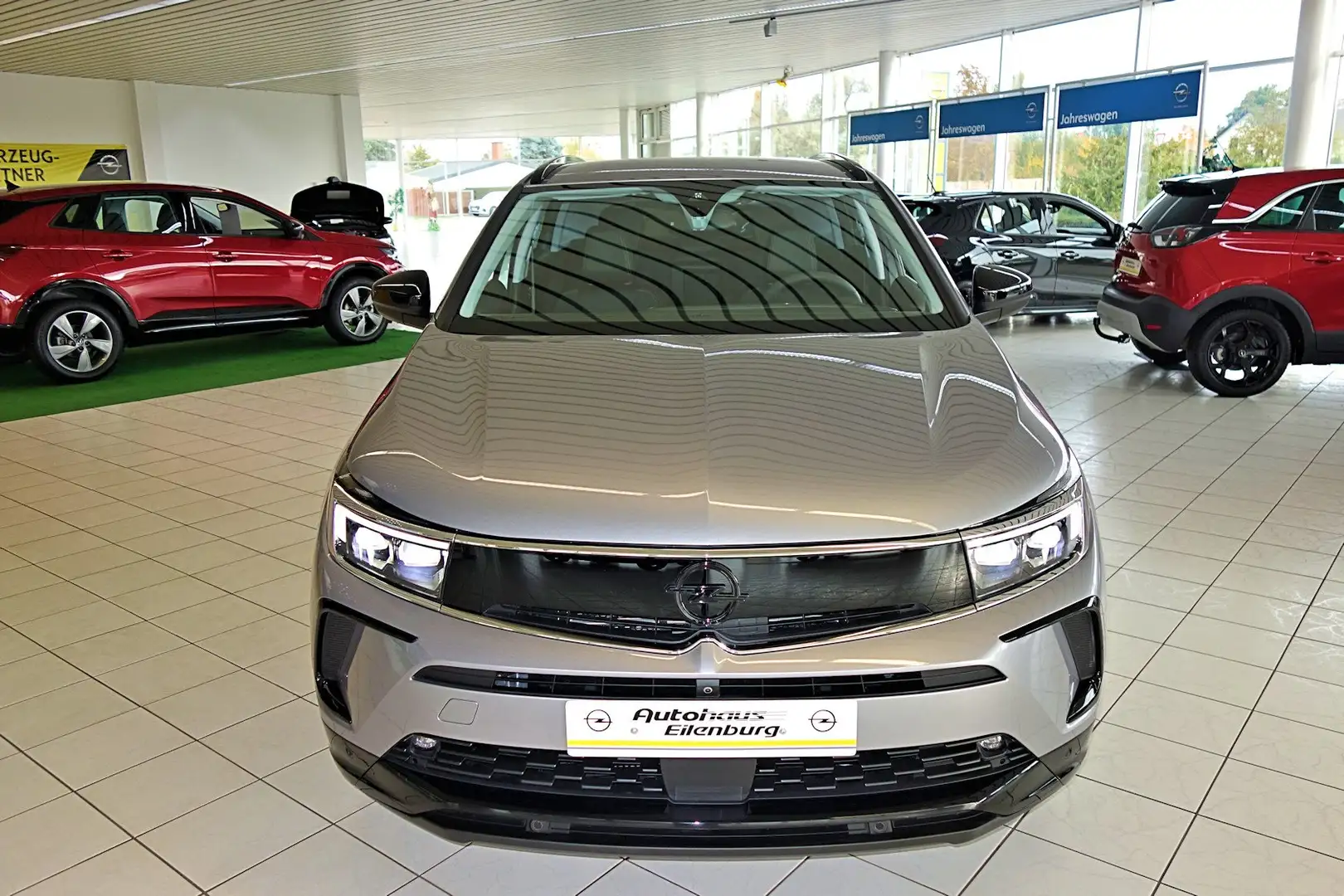 Opel Grandland GS 1.2 Matrixlicht,AHZV,el.Heckklappe,Keyless Open Grau - 2