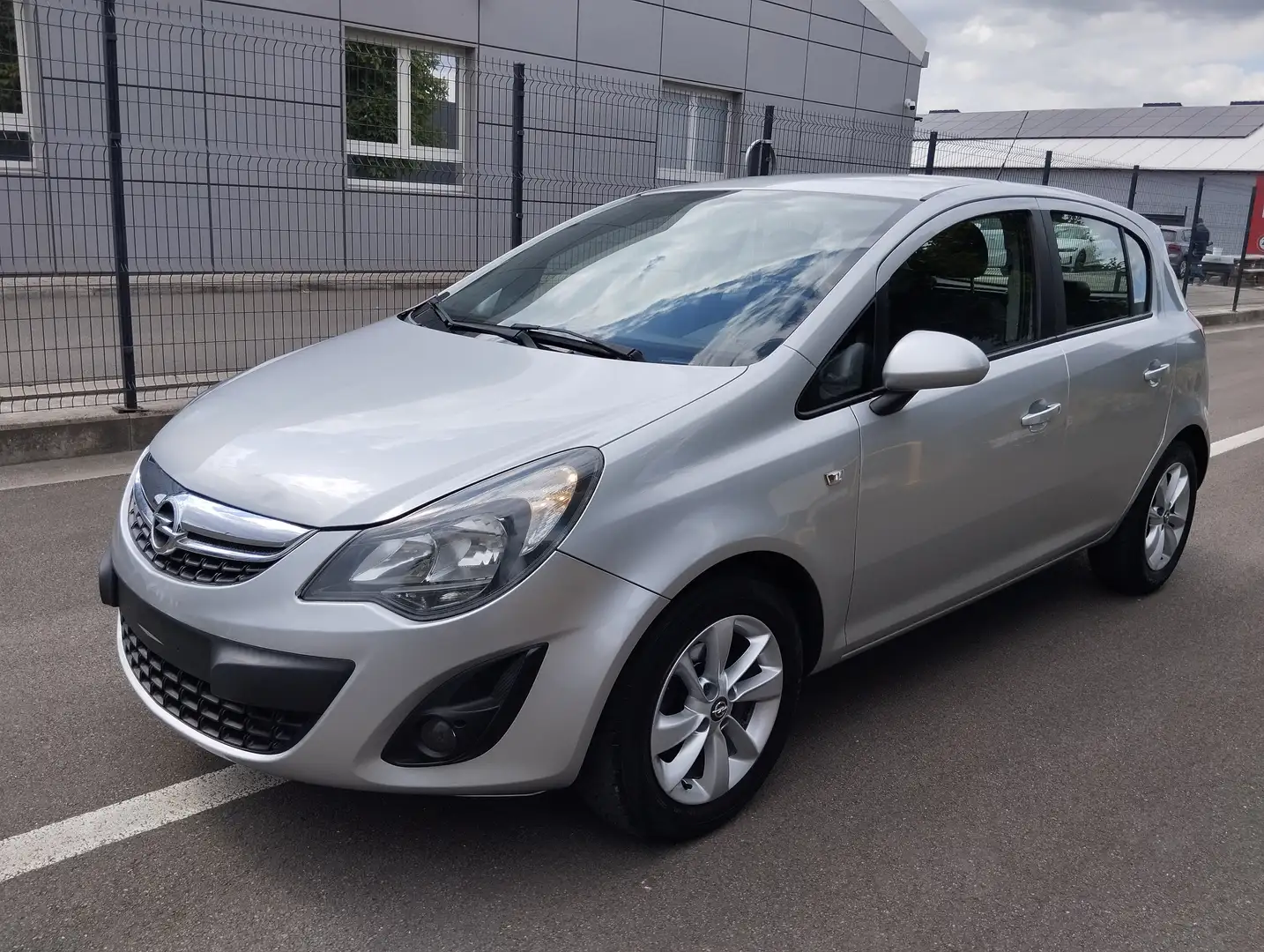 Opel Corsa 1.3 CDTi Enjoy 5p Airco Gris - 1