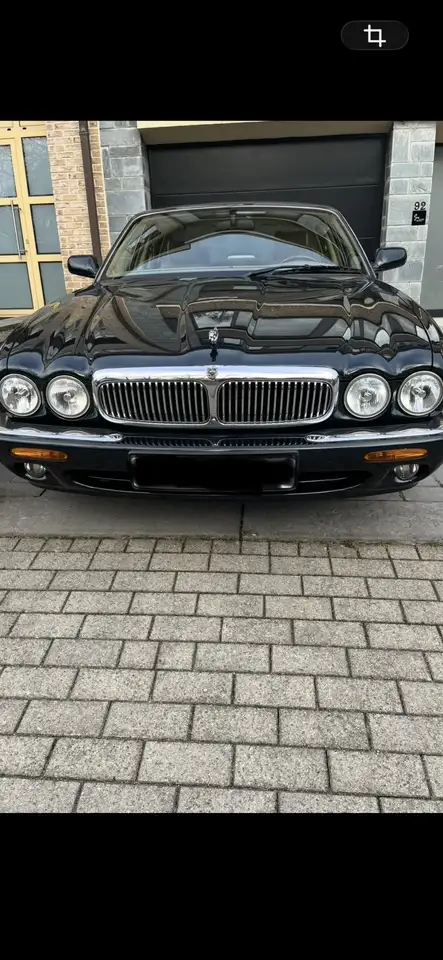 Jaguar Sovereign