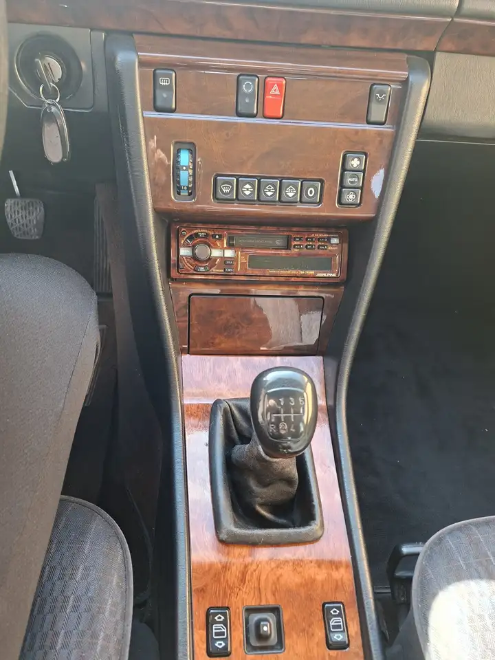 Mercedes-Benz 200, foto 6