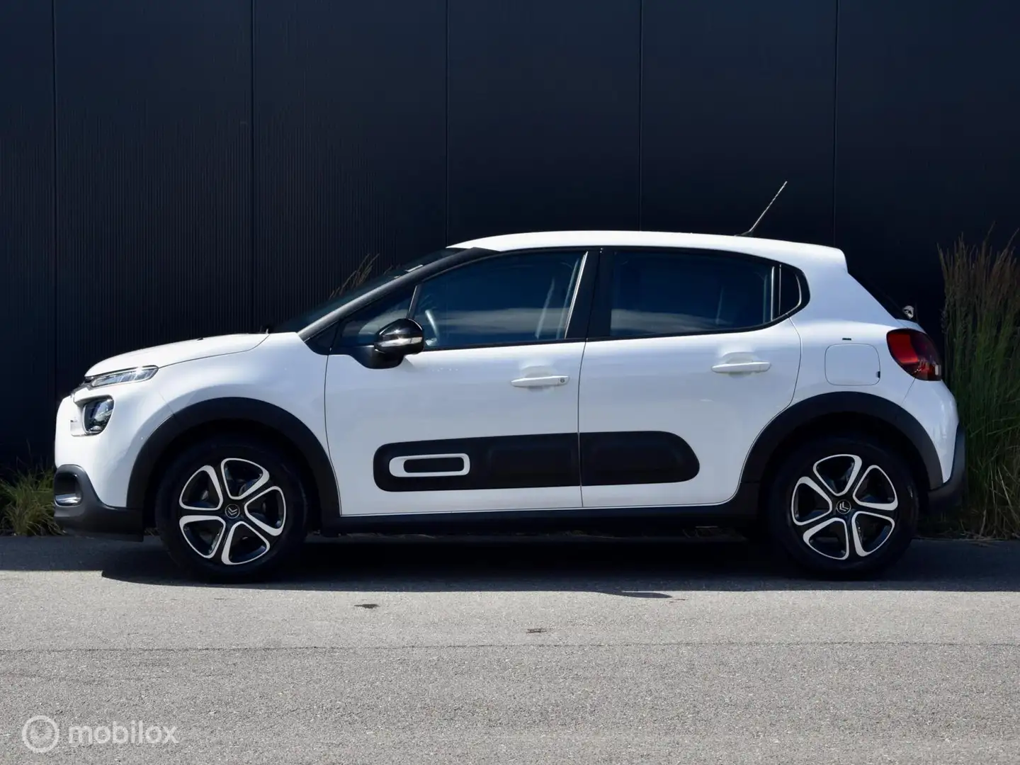 Citroen C3 82 Feel Plus I Airco I Carplay I PDC I Weiß - 2