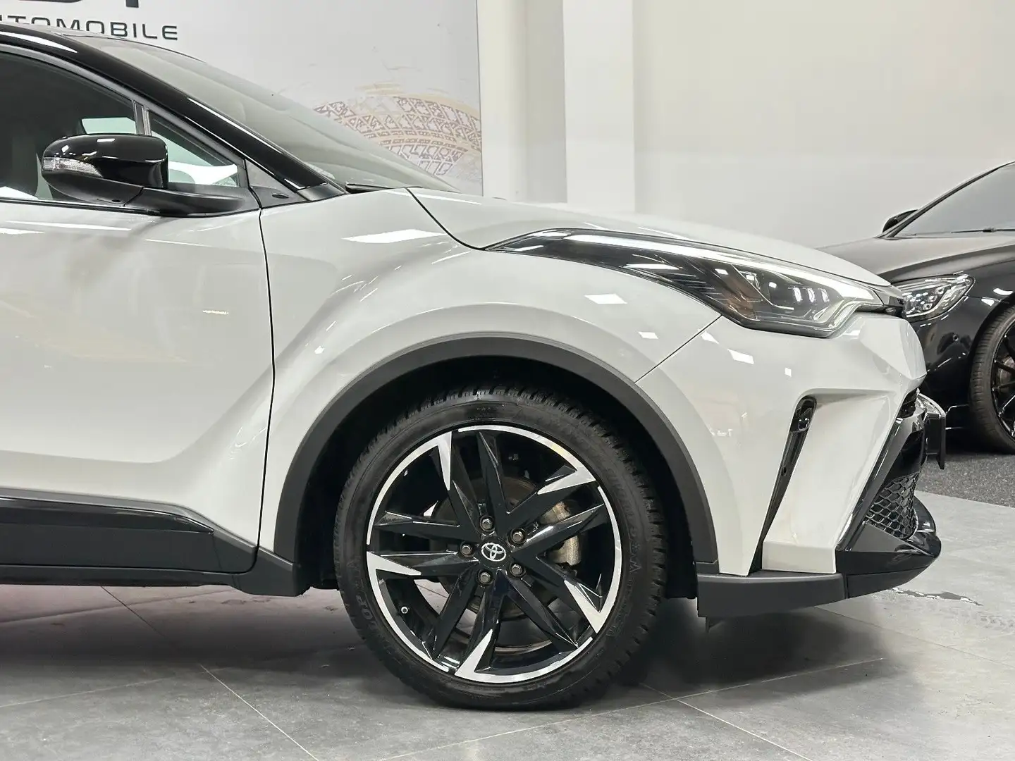 Toyota C-HR Hybrid GR Sport Automatik Hybrid/Benzin Blanc - 2