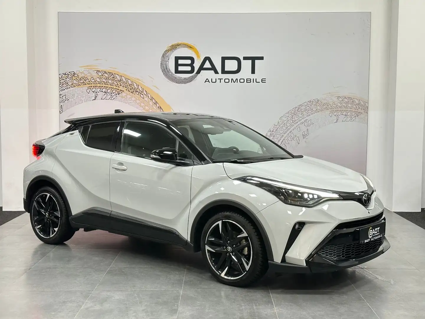 Toyota C-HR Hybrid GR Sport Automatik Hybrid/Benzin Blanc - 1