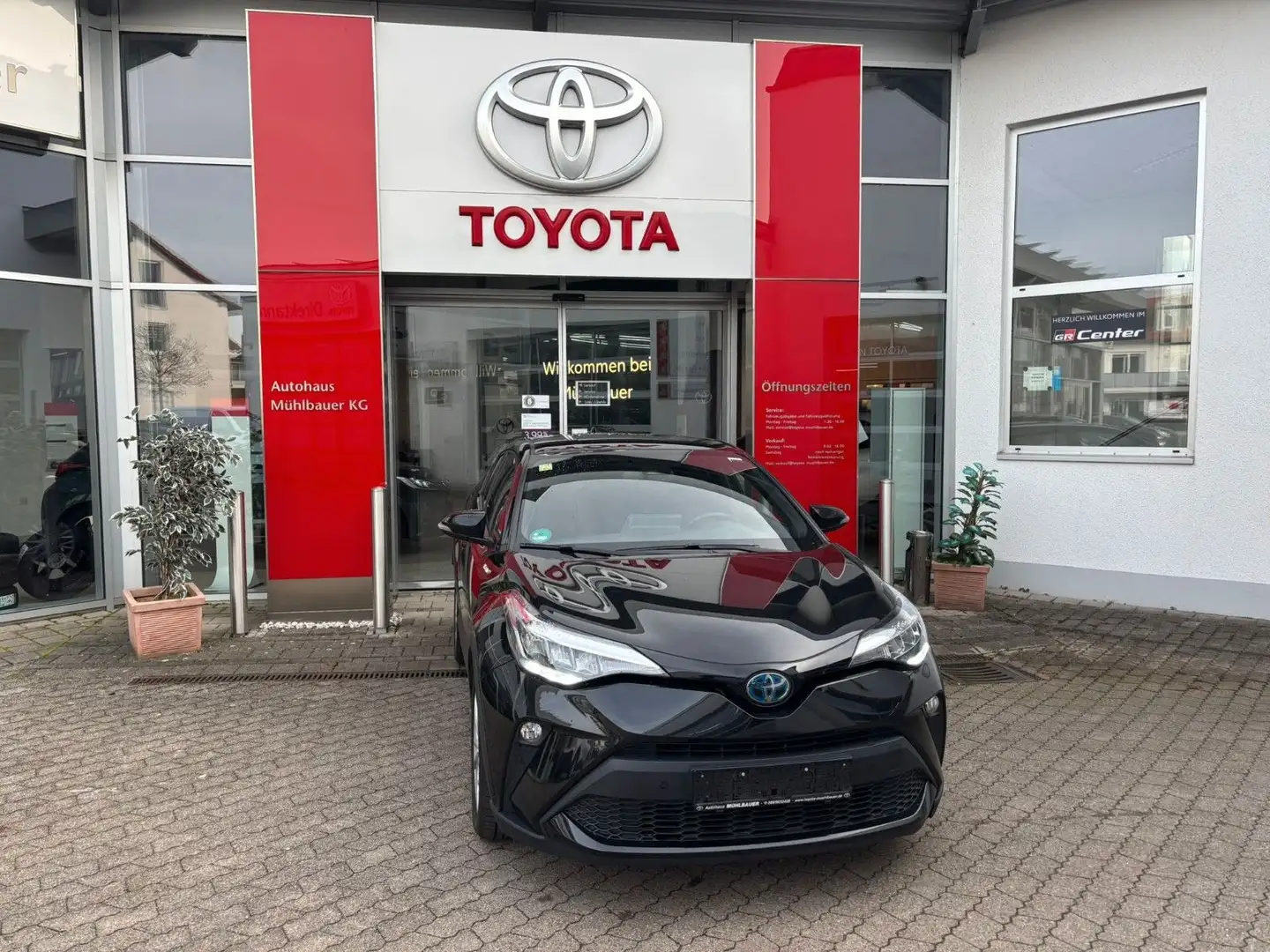 Toyota C-HR 2,0-l Hybrid Team D Schwarz - 2