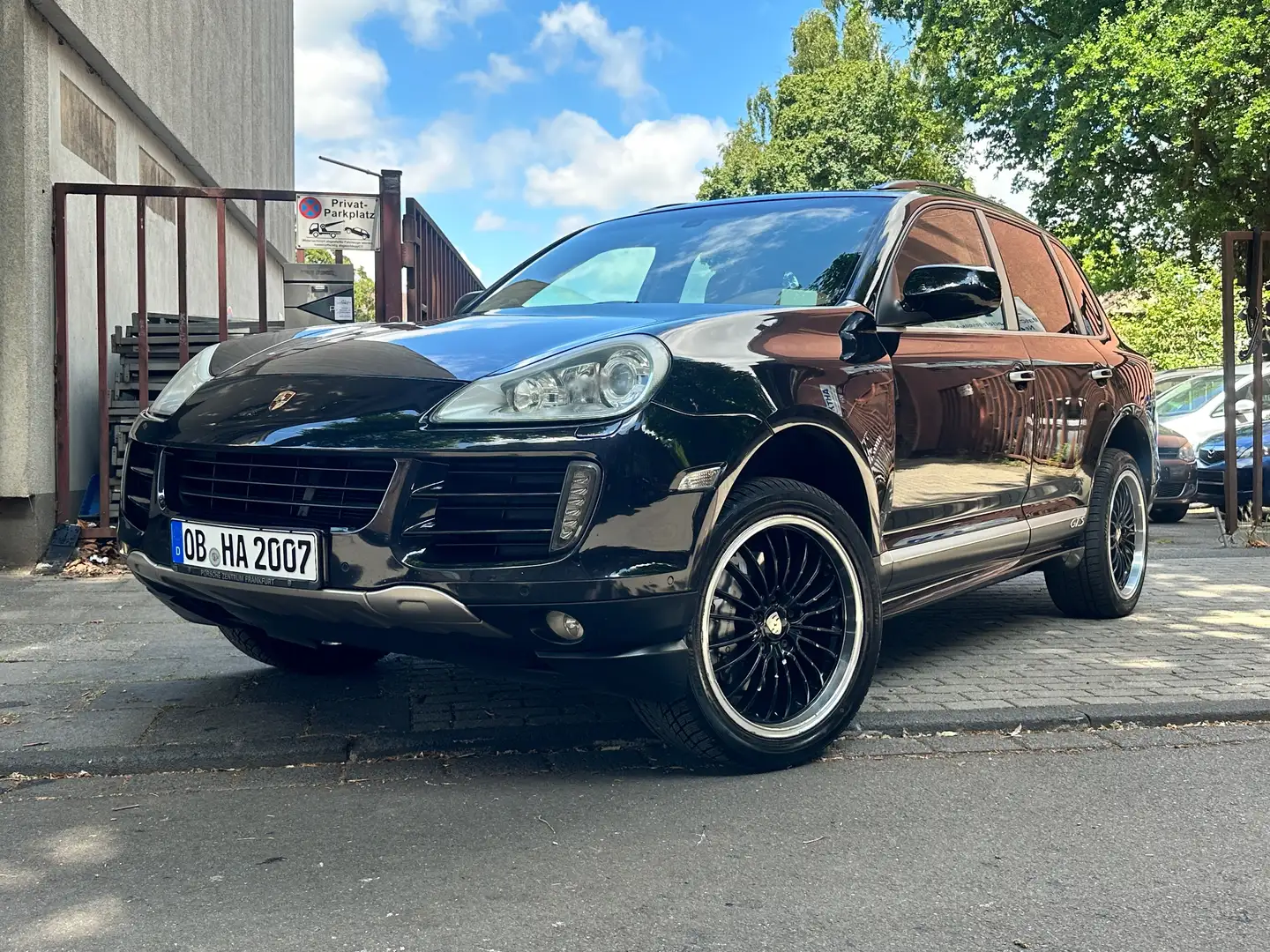 Porsche Cayenne S GTS Vollausstattung CarPlay Alcantara AHK TüV Schwarz - 2