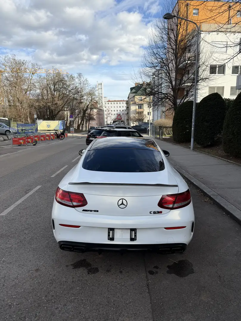 Mercedes-Benz C 400 AMG 4Matic C63 Sportwagen Weiß - 2