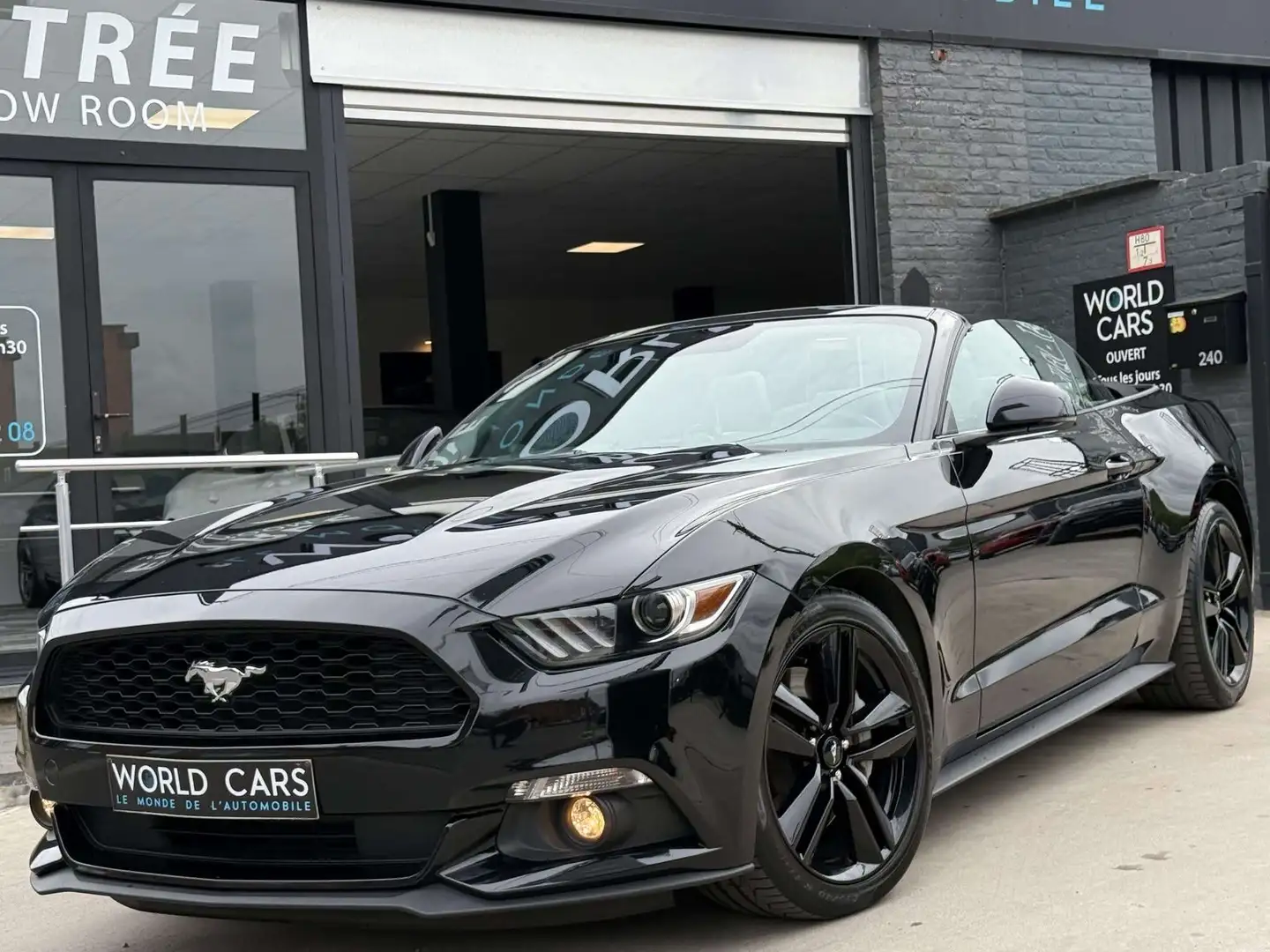 Ford Mustang 2.3i CABRIOLET NAVI CUIR CAMERA FULL OPTIONS Noir - 1