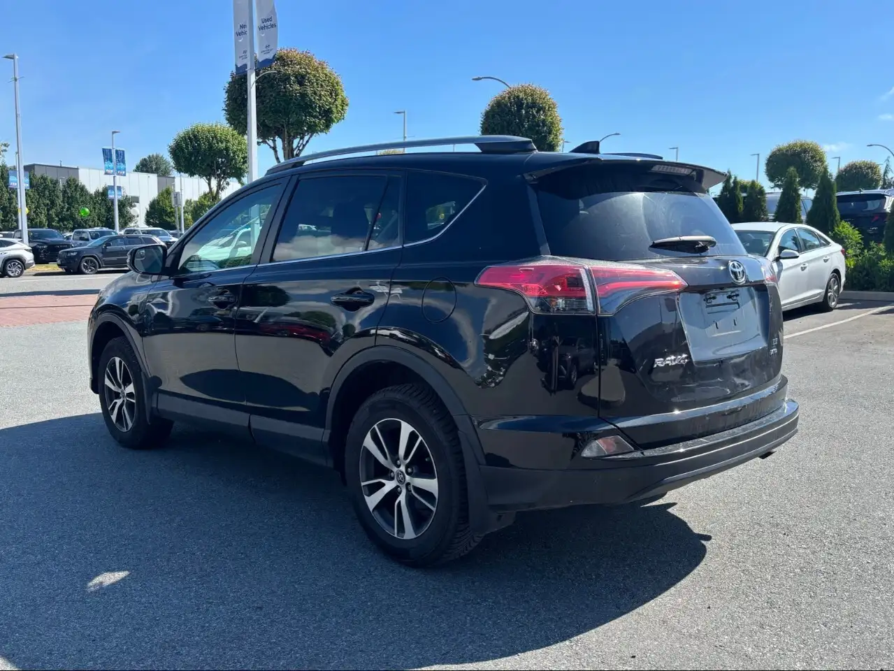 Toyota RAV 4 снимка Toyota RAV 4