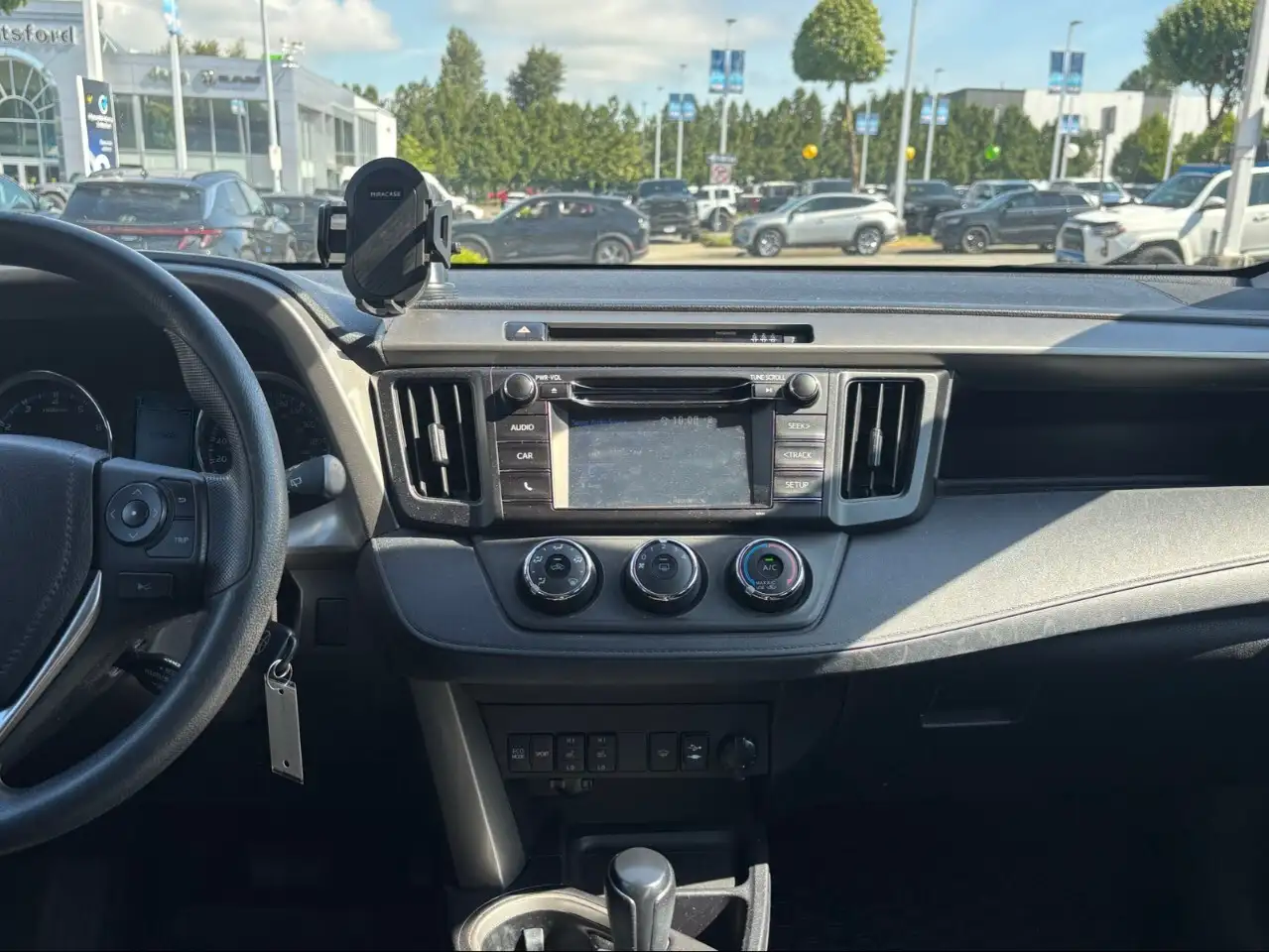 Toyota RAV 4 снимка Toyota RAV 4