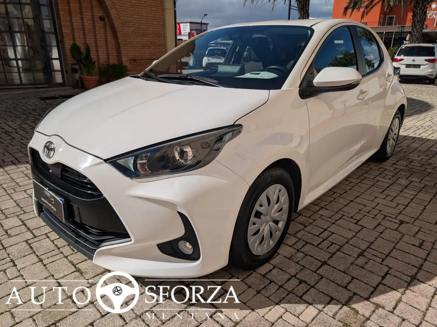 Toyota Yaris 1.0 Active 72 Cv Tagliandata Nazionale E6d Blanc - 1